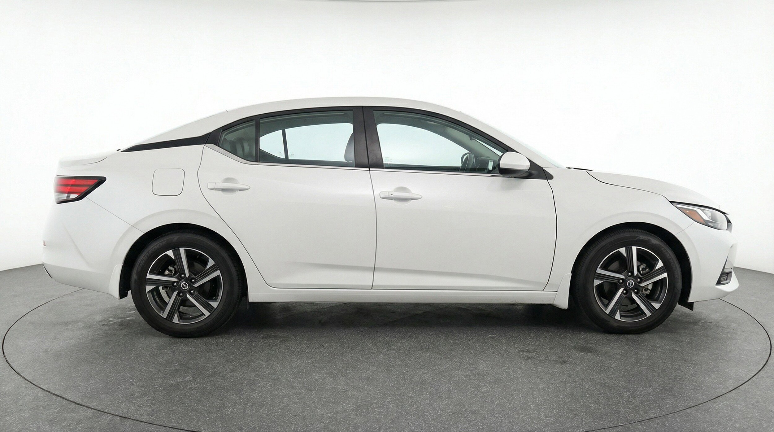 Thumbnail: 2025 Nissan Sentra - 11