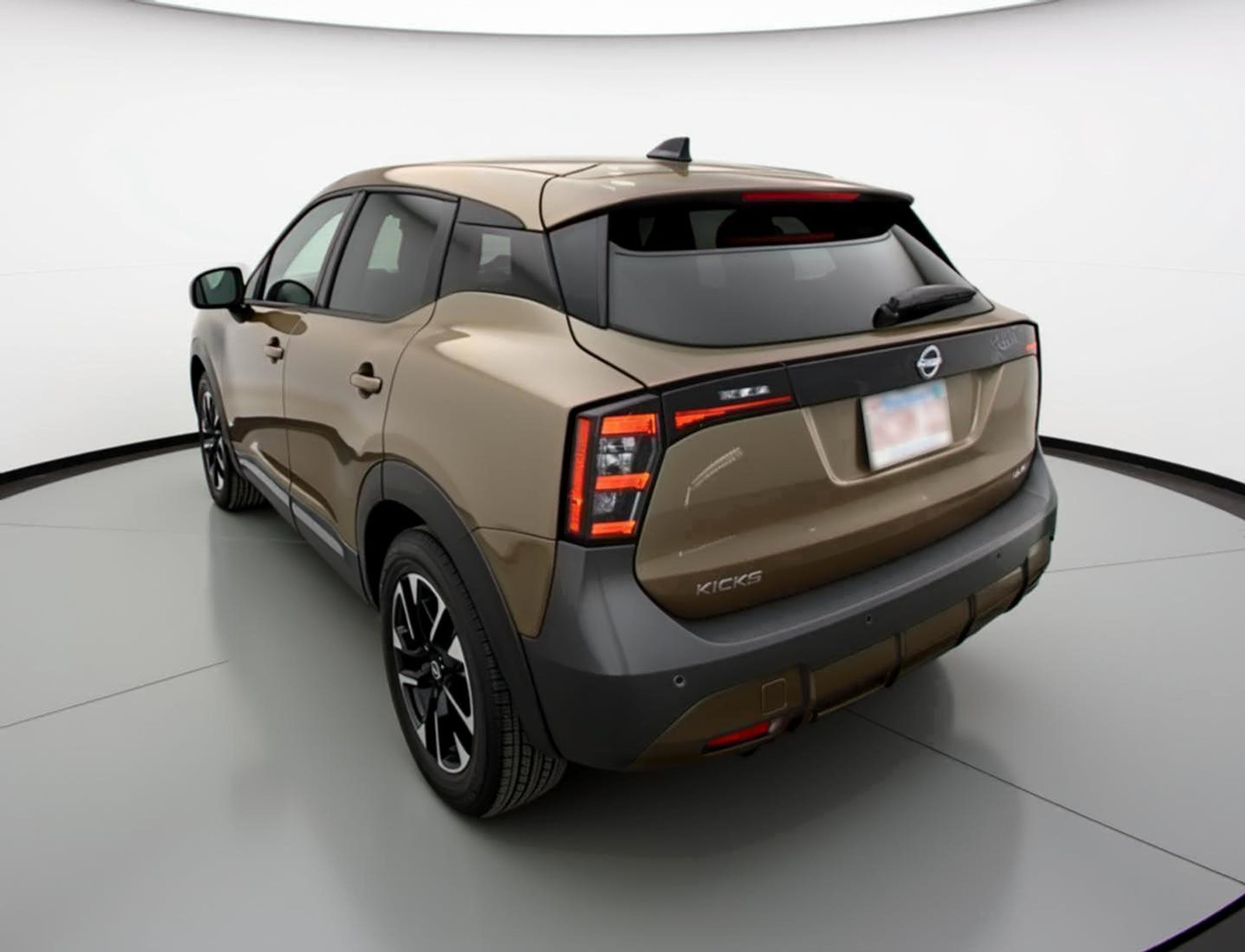 Thumbnail: 2025 Nissan Kicks - 5