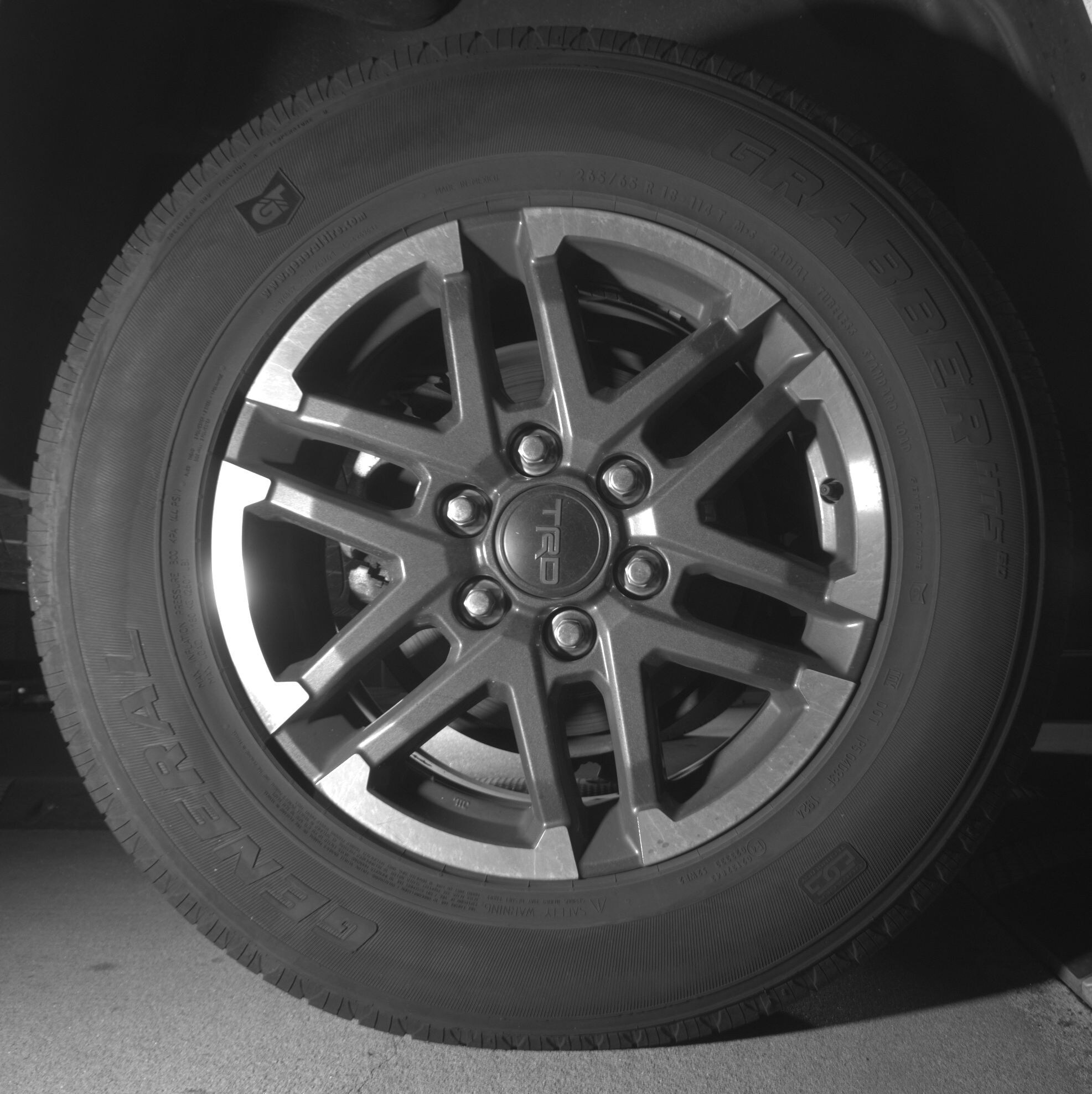 Thumbnail: 2024 Toyota Tacoma - 12