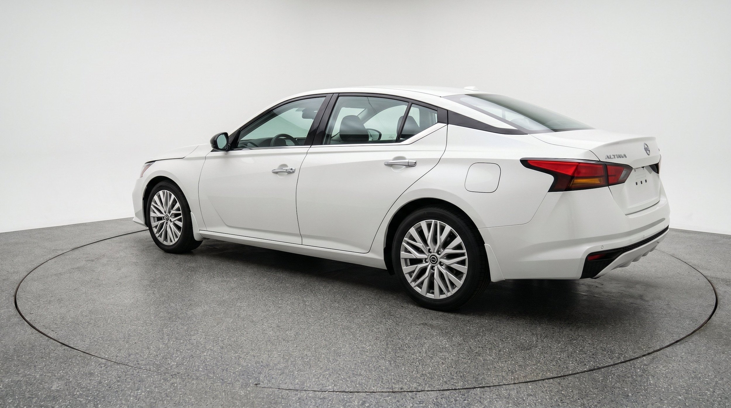 Thumbnail: 2025 Nissan Altima - 6