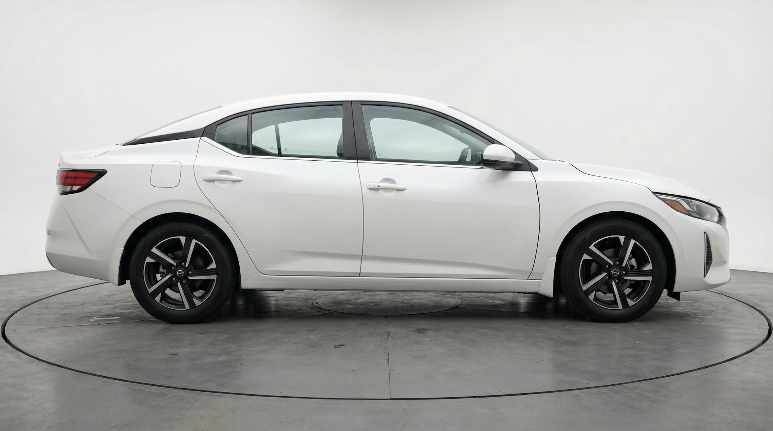 Thumbnail: 2025 Nissan Sentra - 8