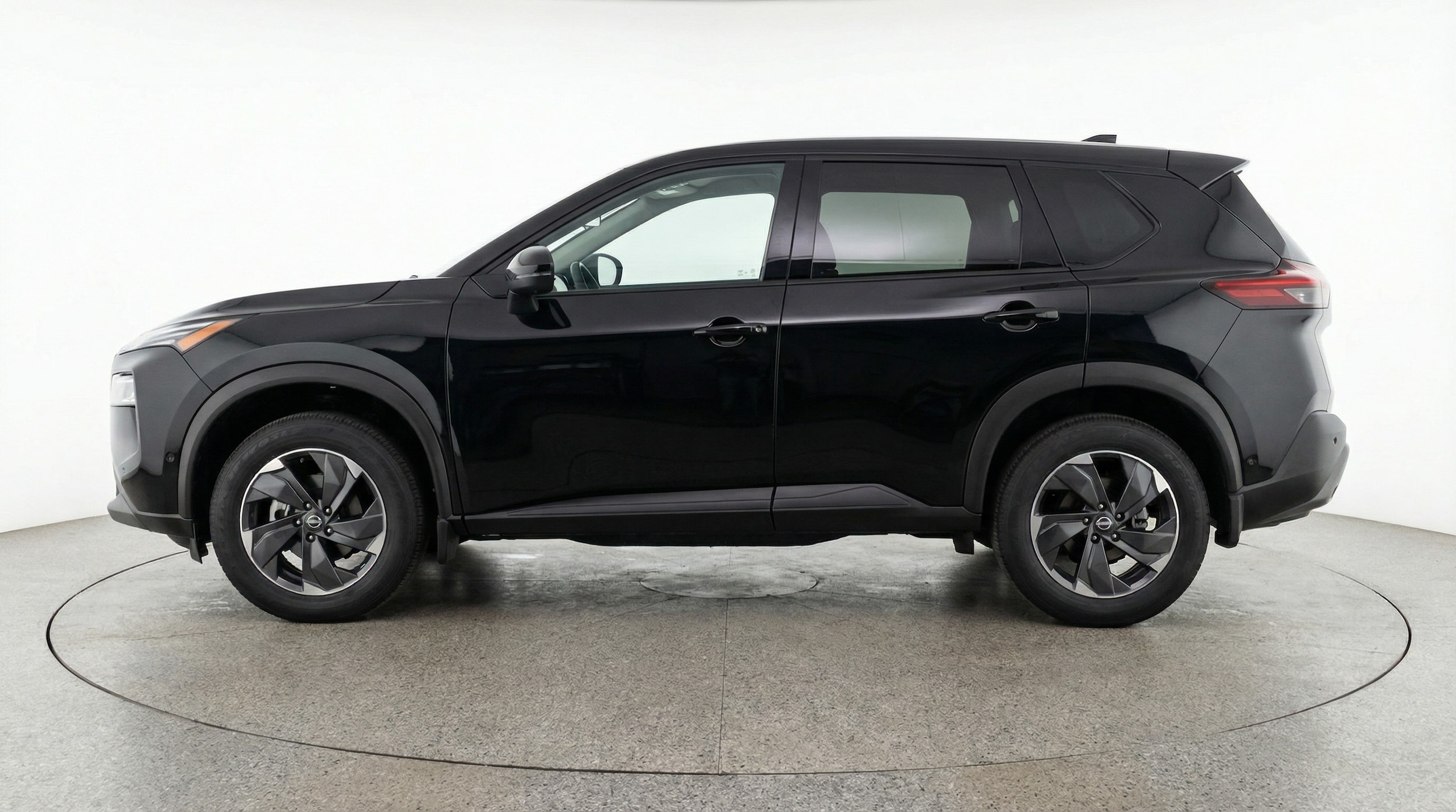 Thumbnail: 2025 Nissan Rogue - 4