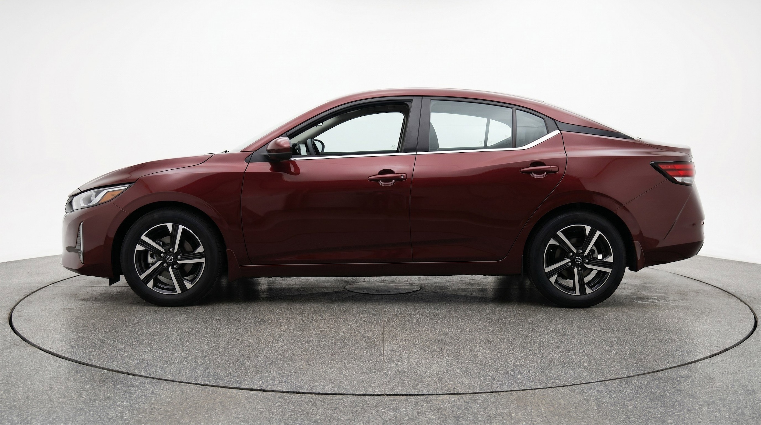 Thumbnail: 2025 Nissan Sentra - 5