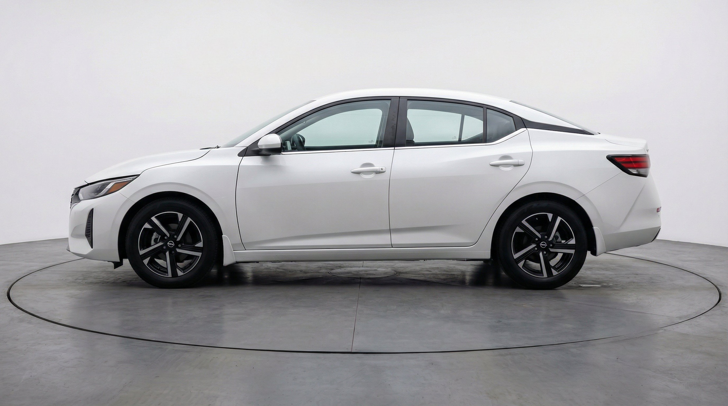 Thumbnail: 2025 Nissan Sentra - 5