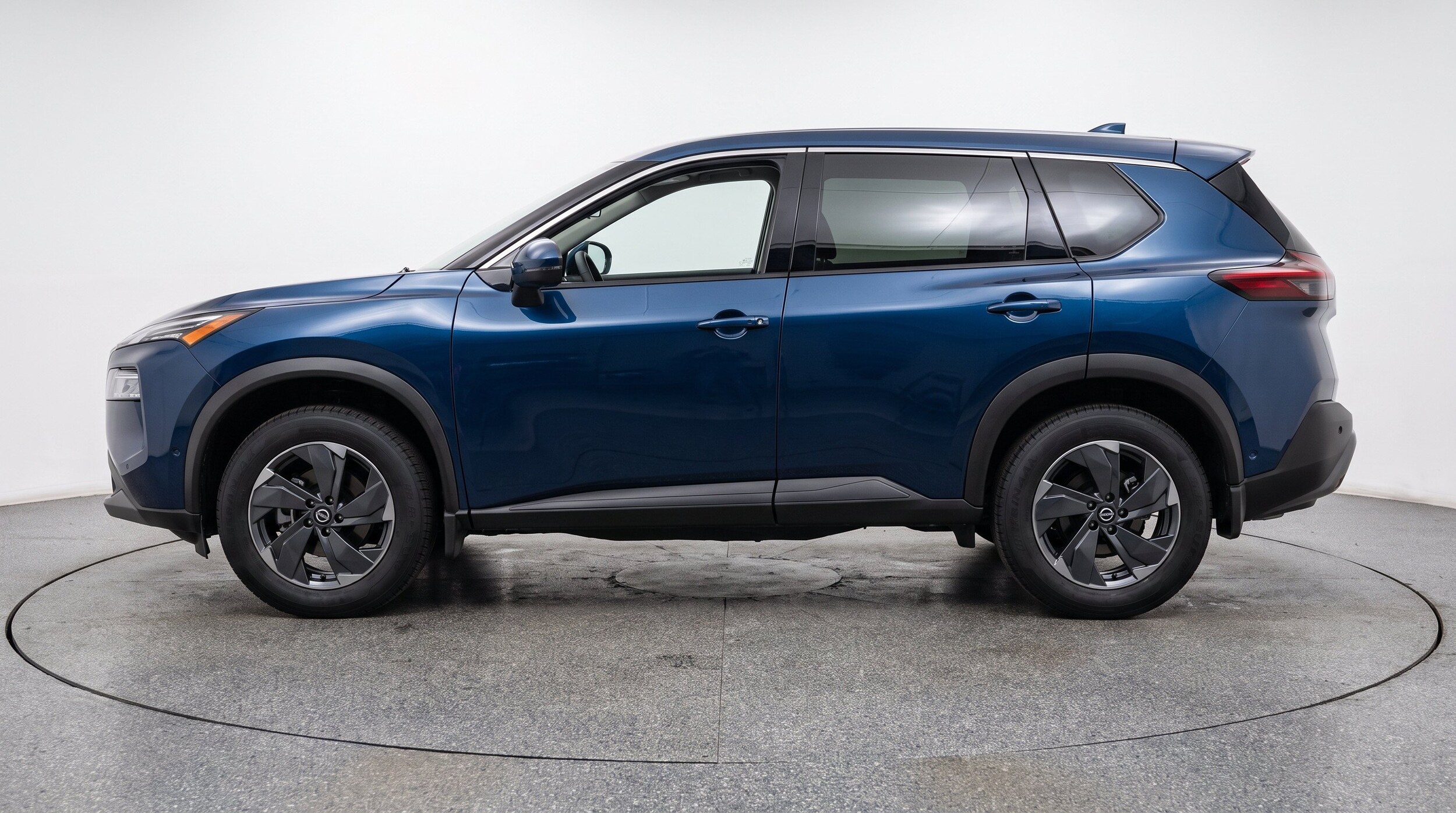 Thumbnail: 2025 Nissan Rogue - 5