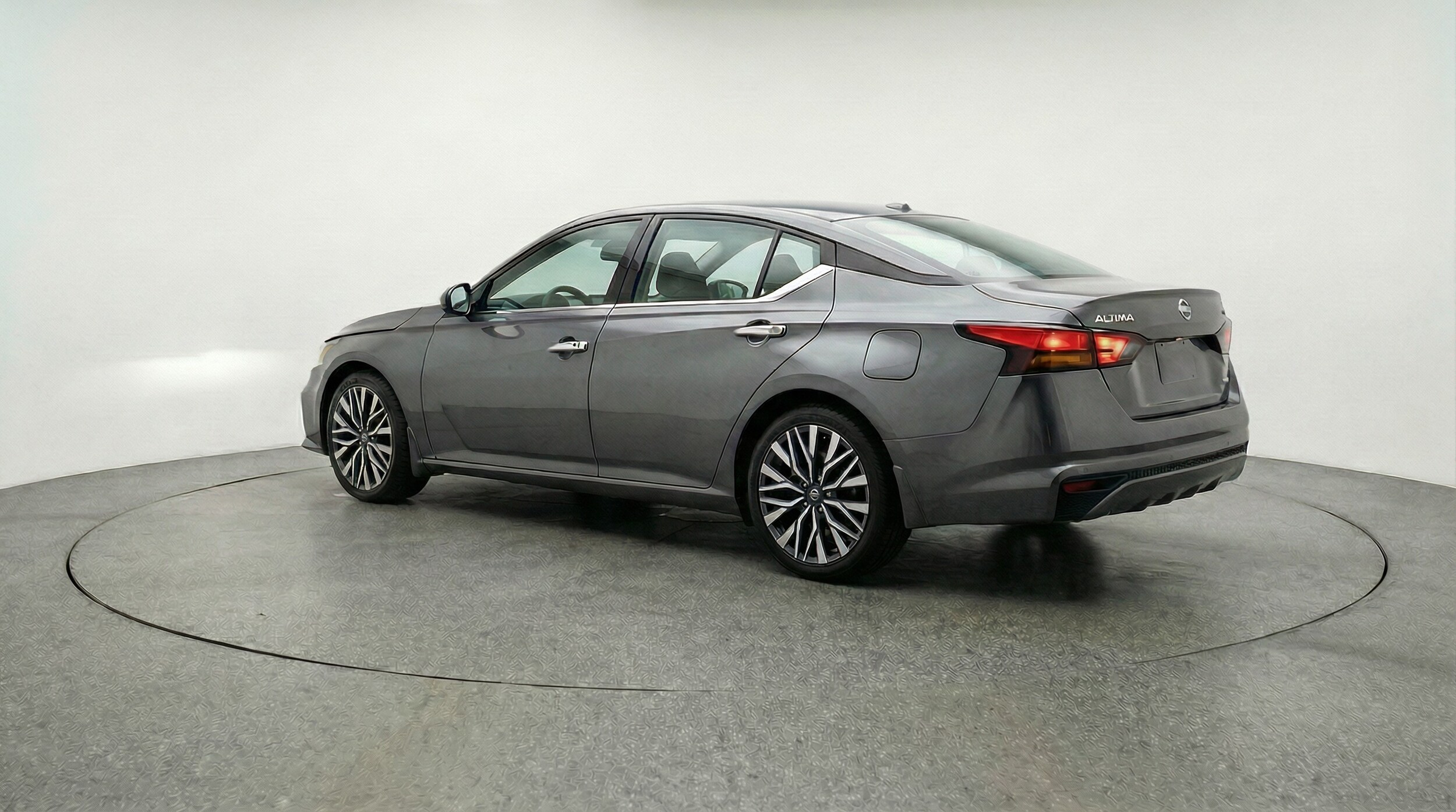 Thumbnail: 2025 Nissan Altima - 5