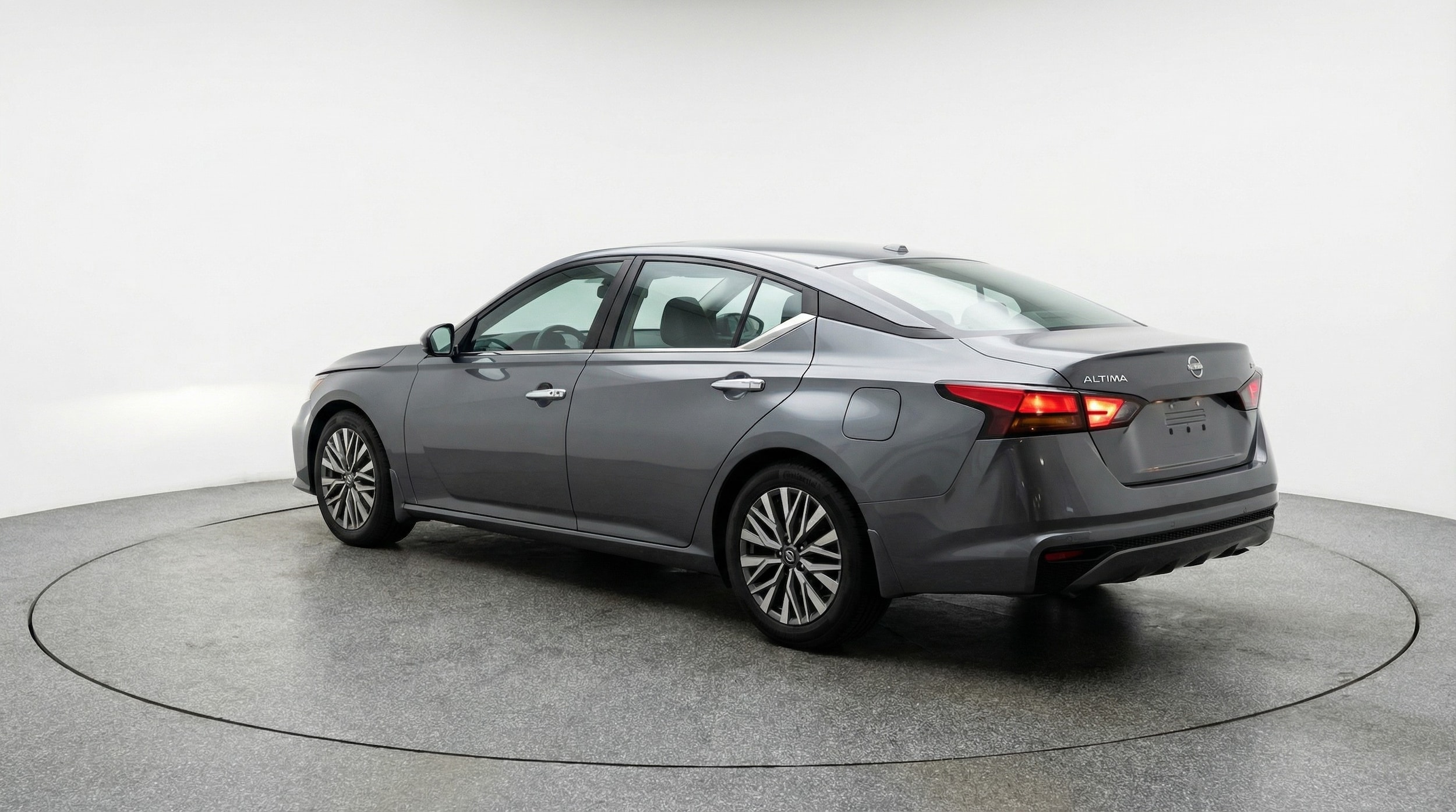 Thumbnail: 2025 Nissan Altima - 5