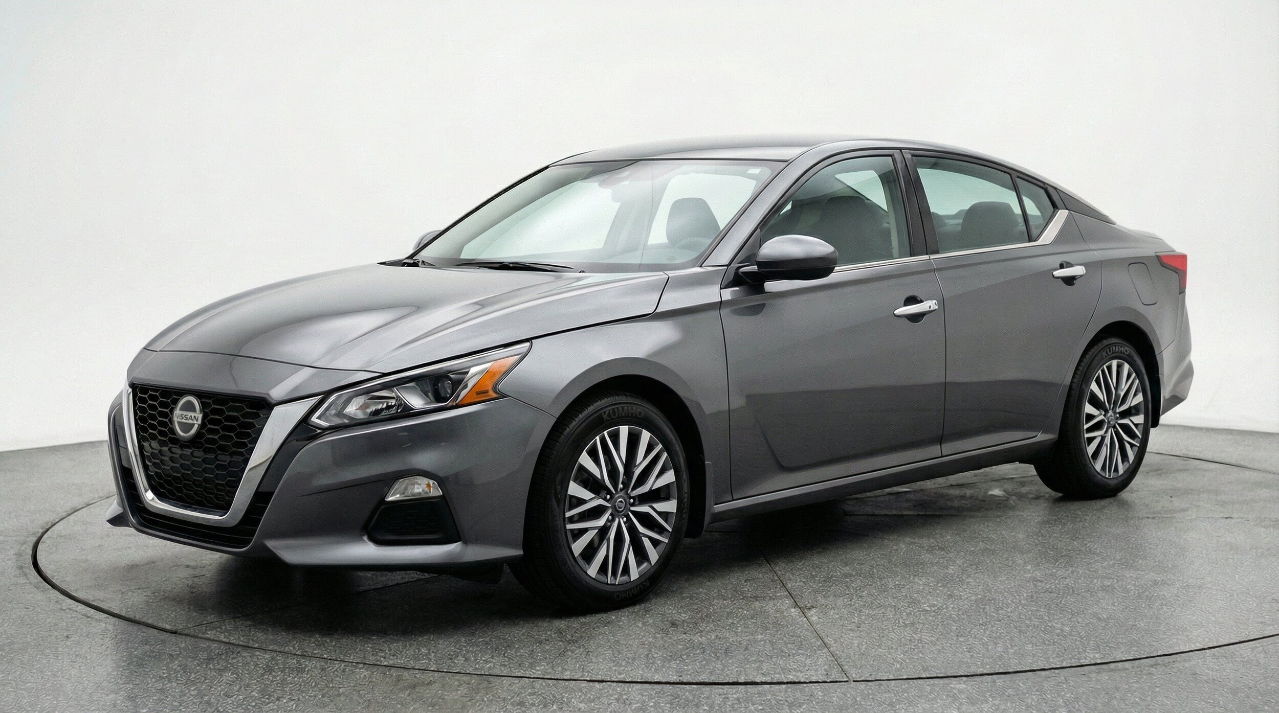 Thumbnail: 2025 Nissan Altima - 3