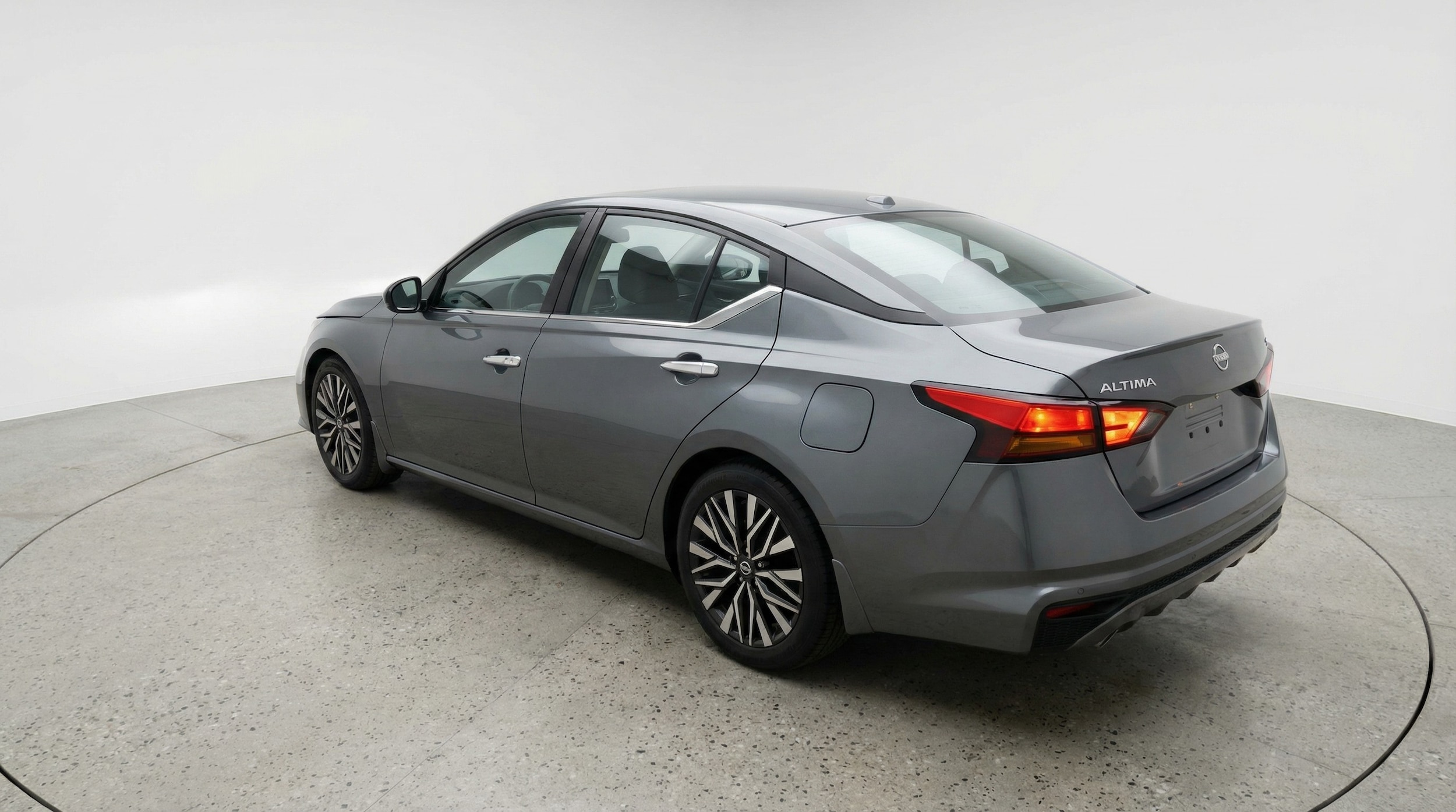 Thumbnail: 2025 Nissan Altima - 5