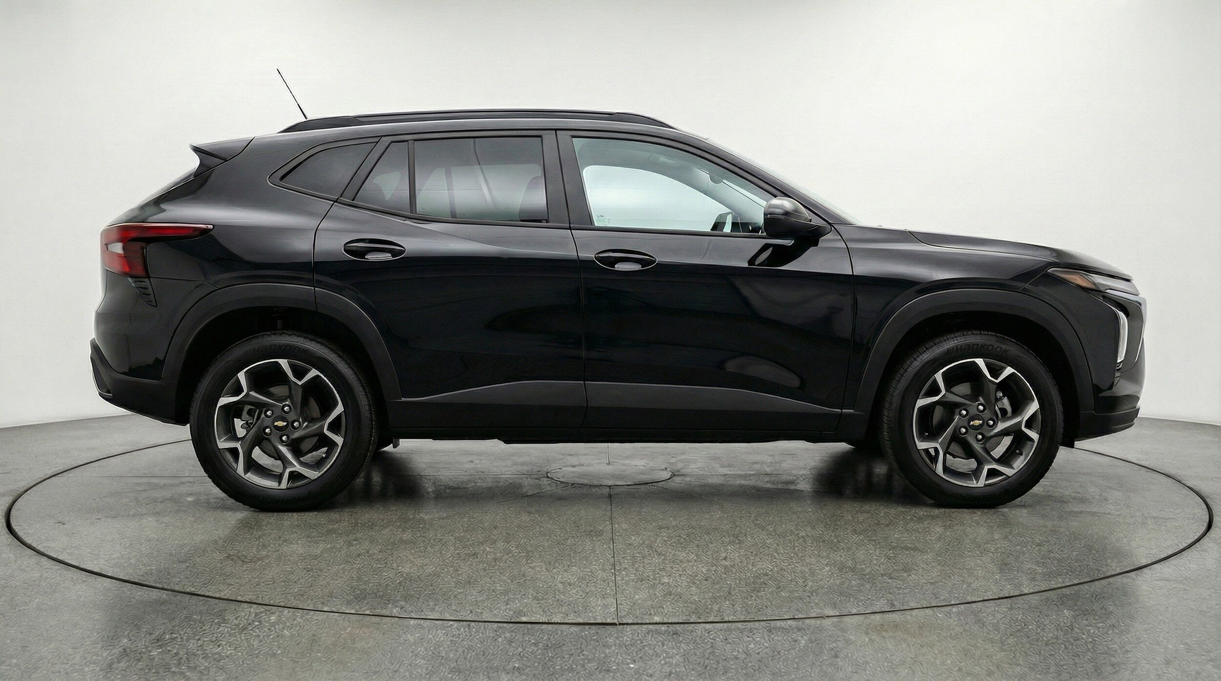 Thumbnail: 2025 Chevrolet Trax - 11