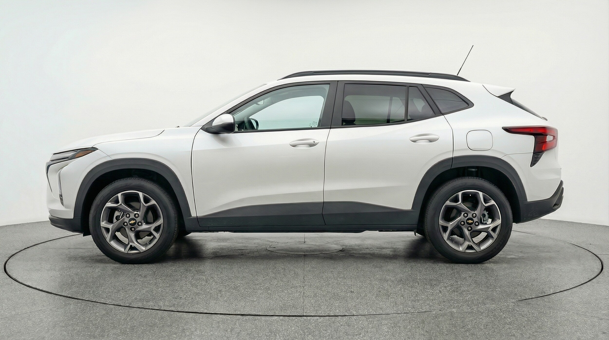 Thumbnail: 2025 Chevrolet Trax - 4