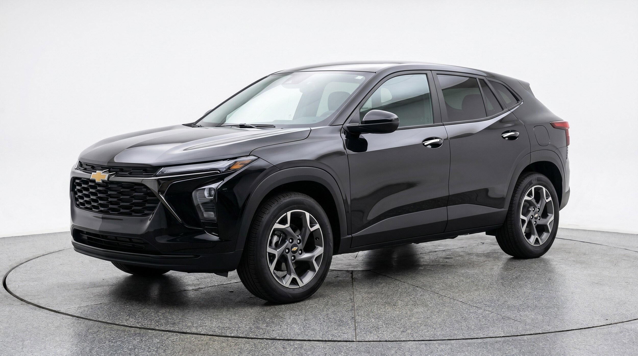 Thumbnail: 2025 Chevrolet Trax - 3