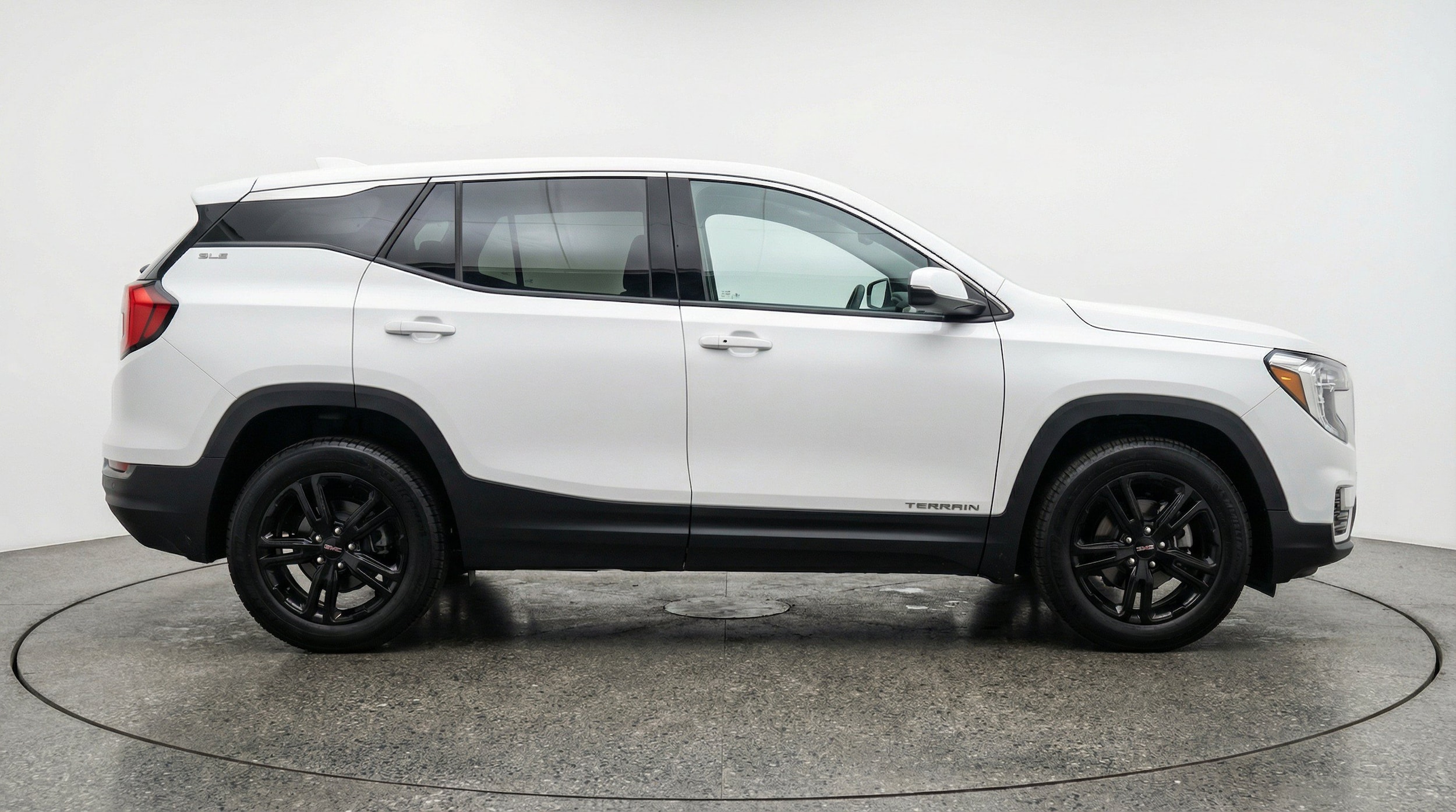 Thumbnail: 2024 GMC Terrain - 11