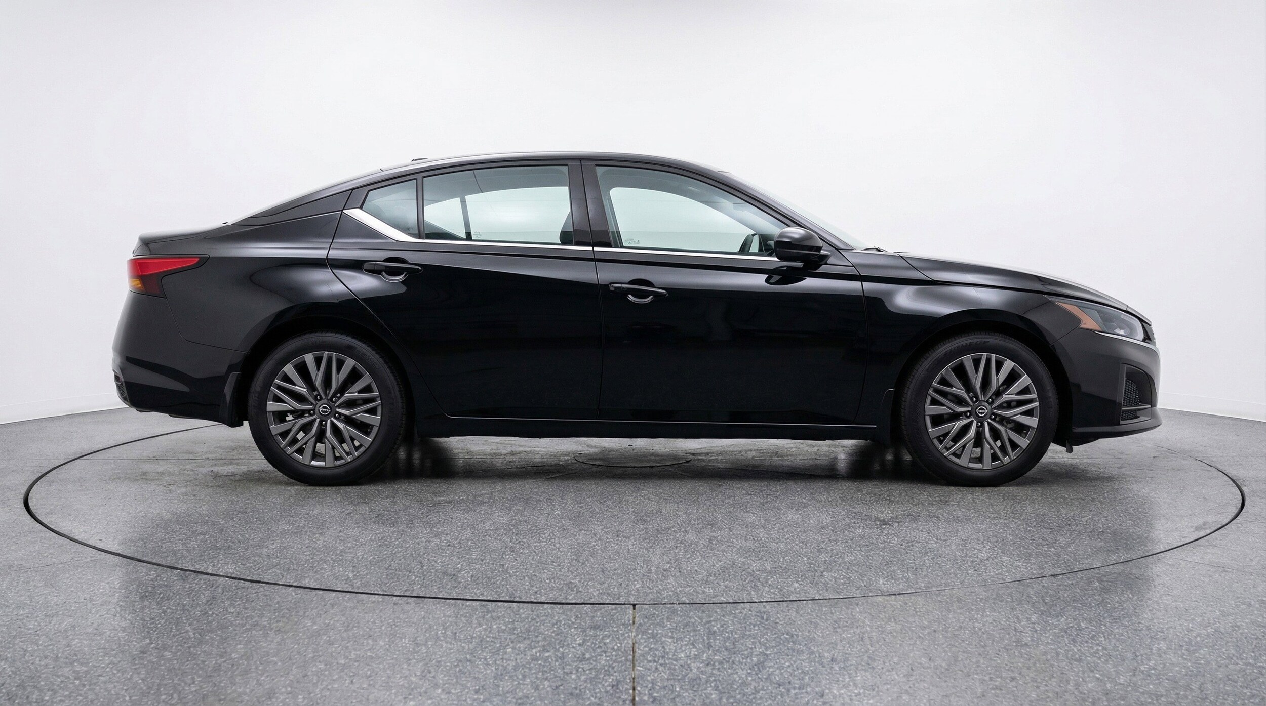 Thumbnail: 2025 Nissan Altima - 11