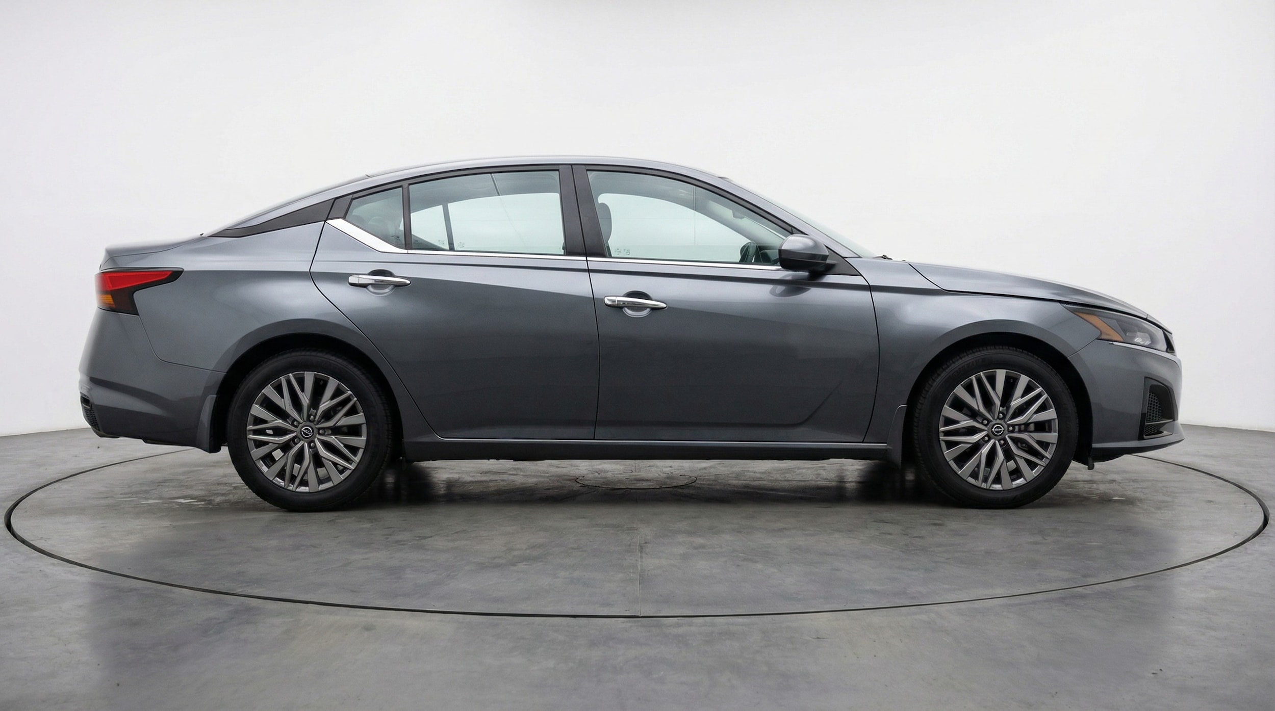 Thumbnail: 2025 Nissan Altima - 8