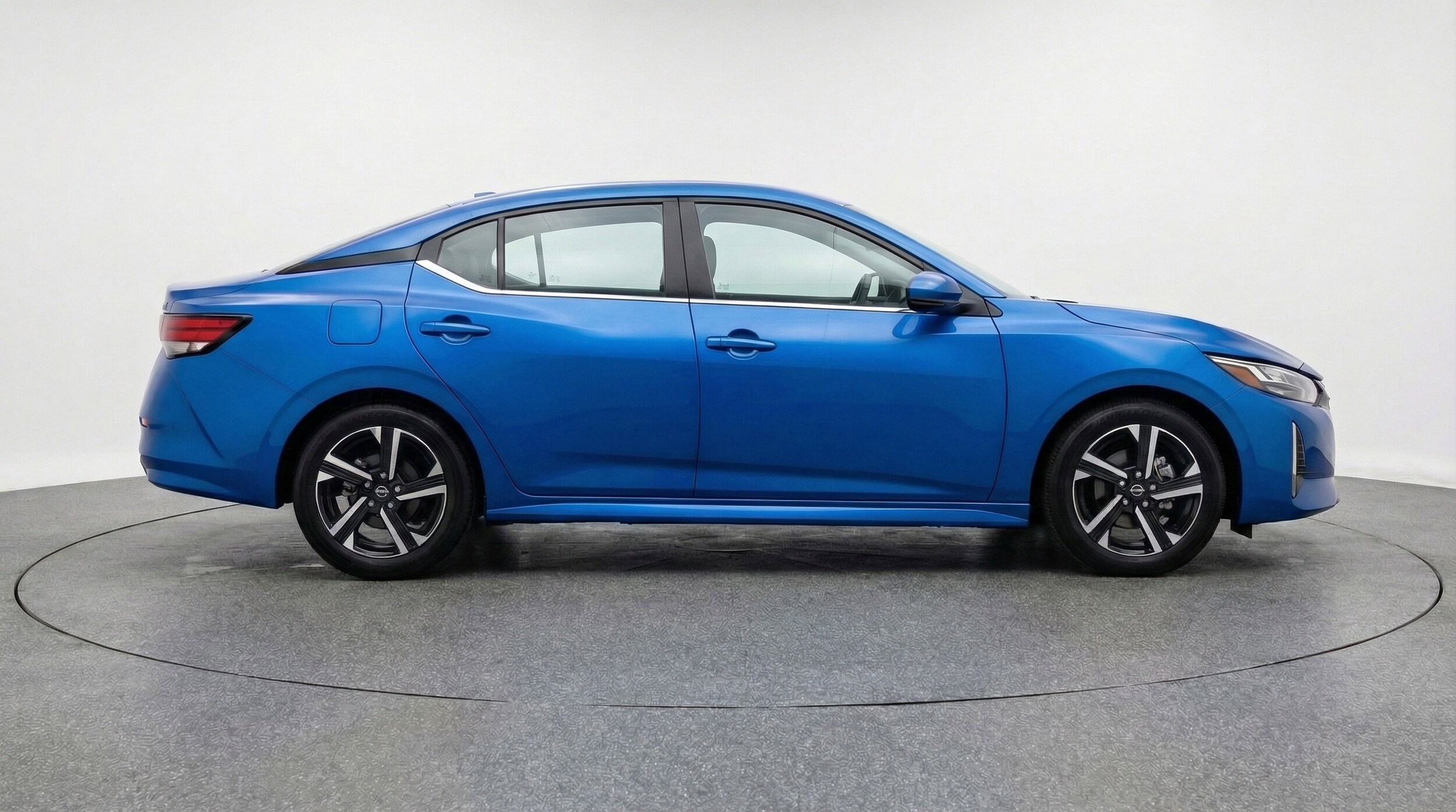 Thumbnail: 2025 Nissan Sentra - 11