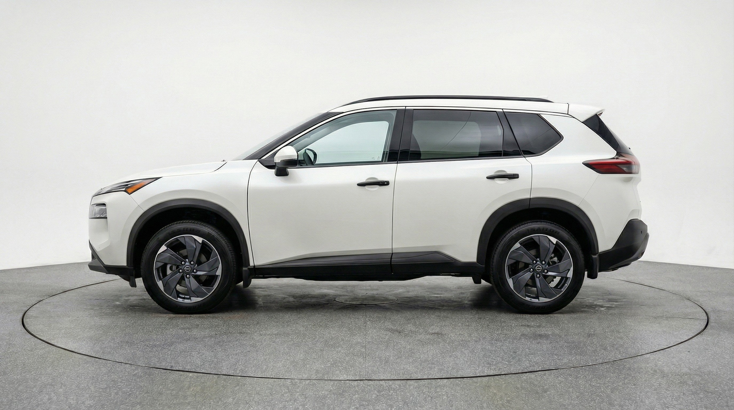 Thumbnail: 2025 Nissan Rogue - 5