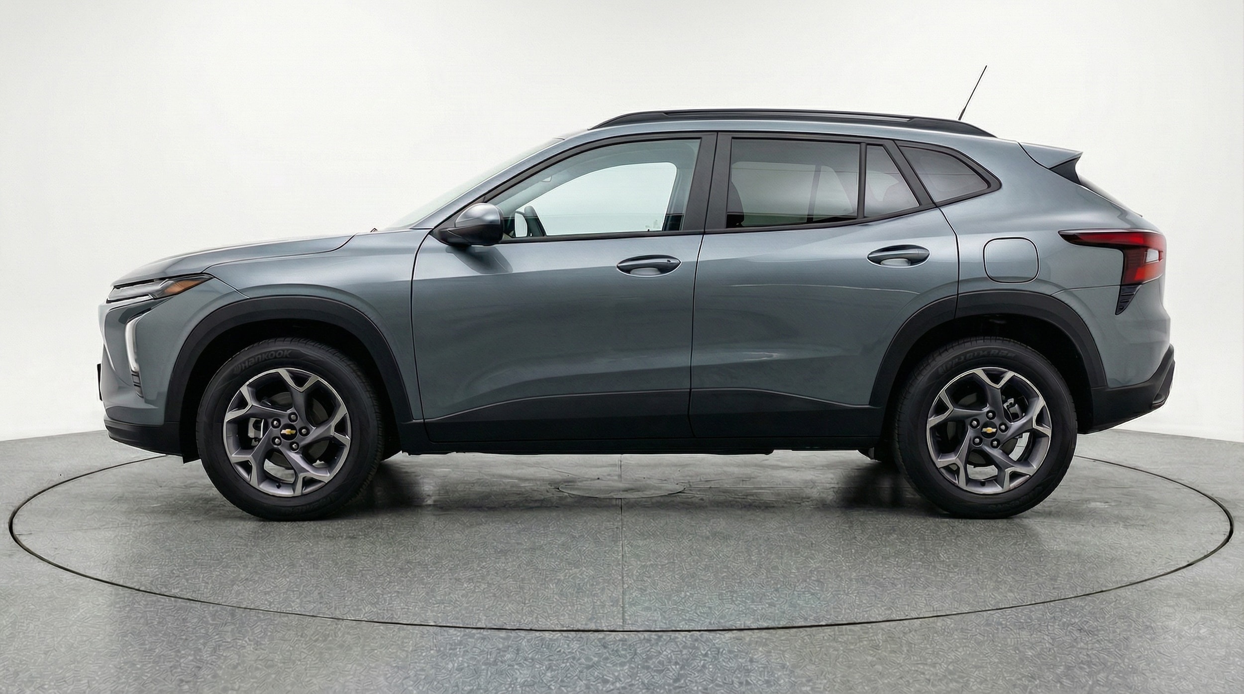 Thumbnail: 2025 Chevrolet Trax - 4