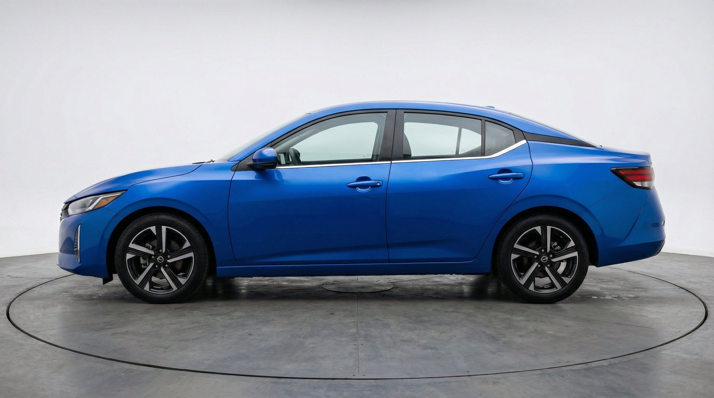 Thumbnail: 2025 Nissan Sentra - 5