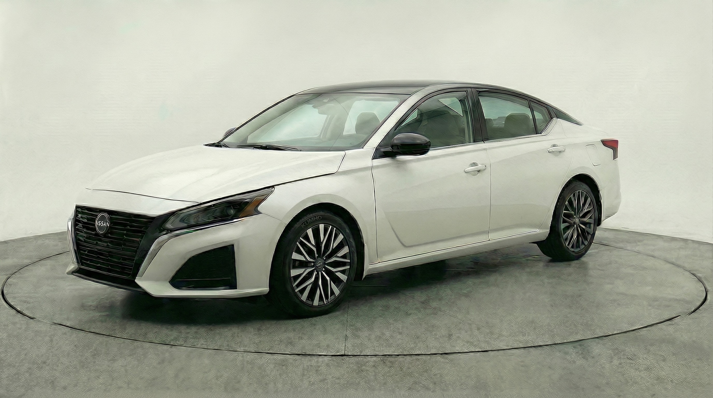 Thumbnail: 2025 Nissan Altima - 3