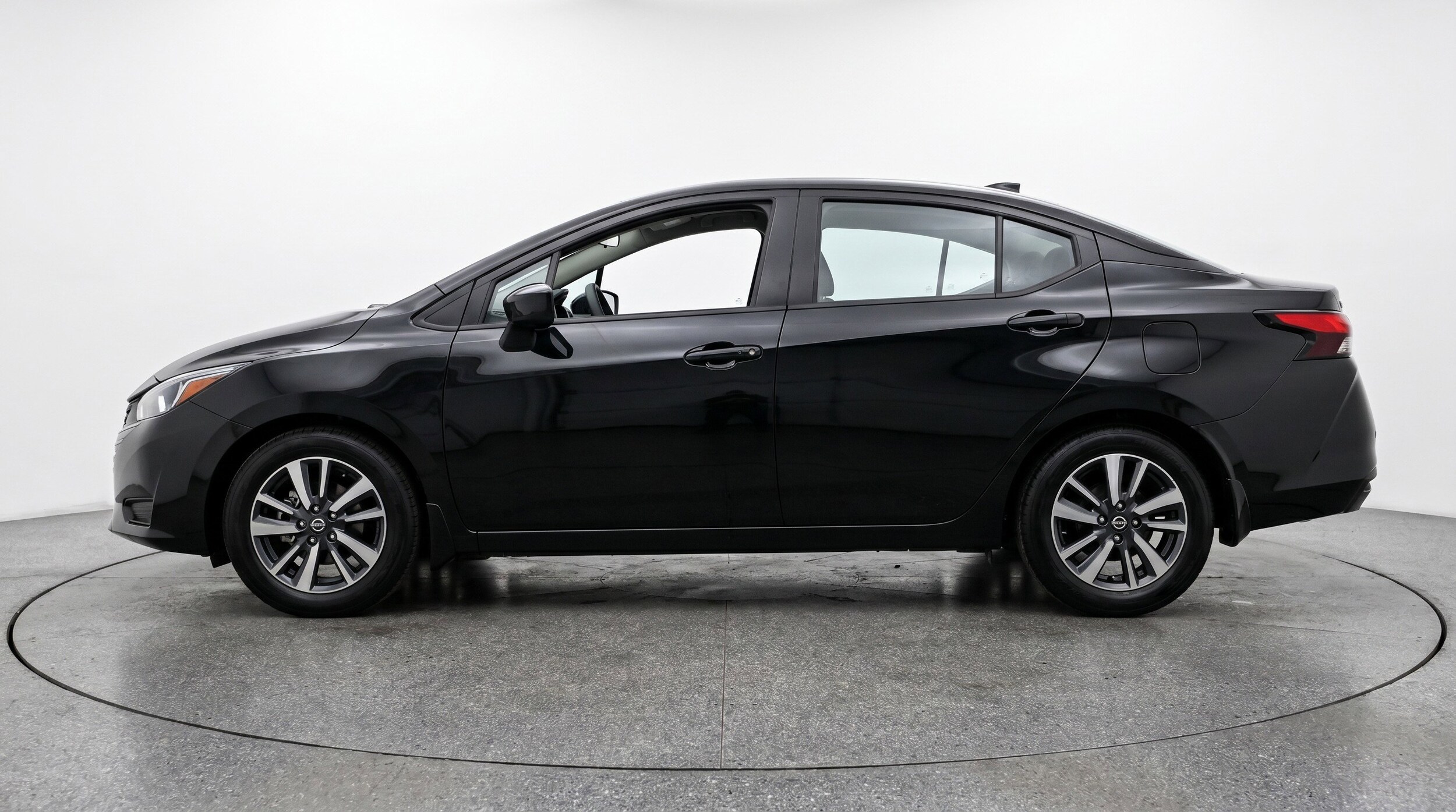 Thumbnail: 2025 Nissan Versa - 5