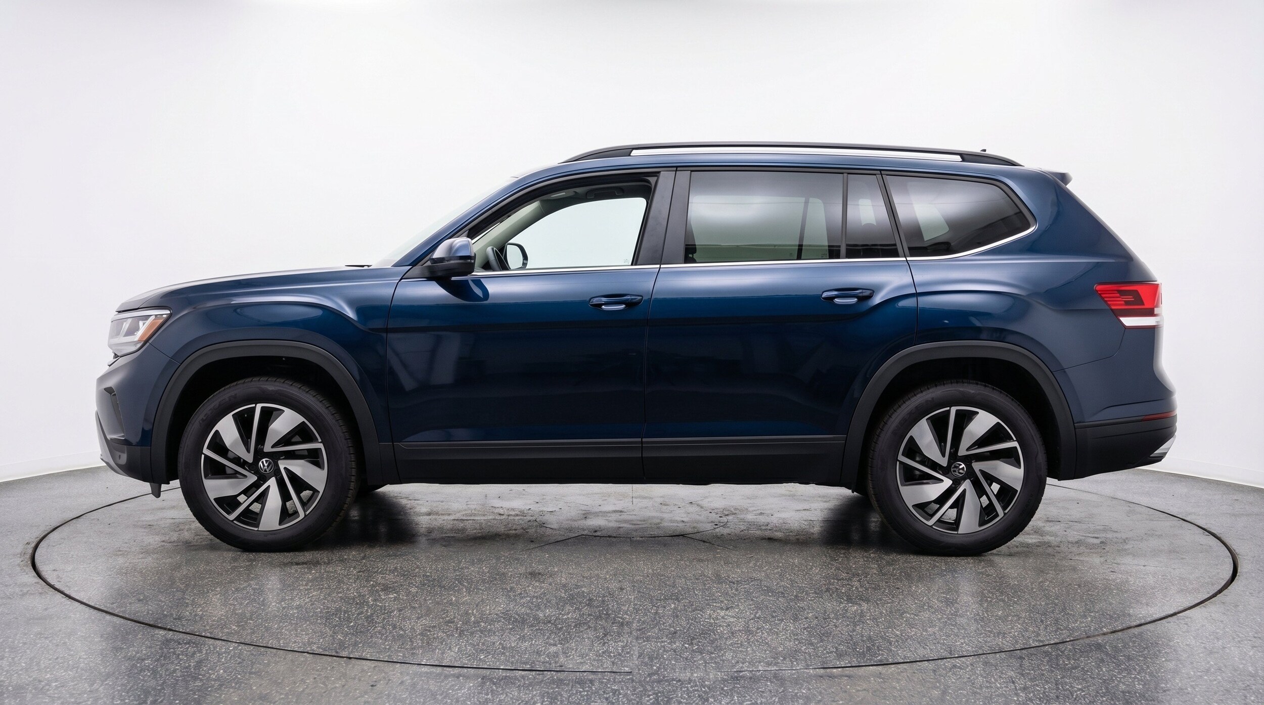 Thumbnail: 2026 Volkswagen Atlas - 5