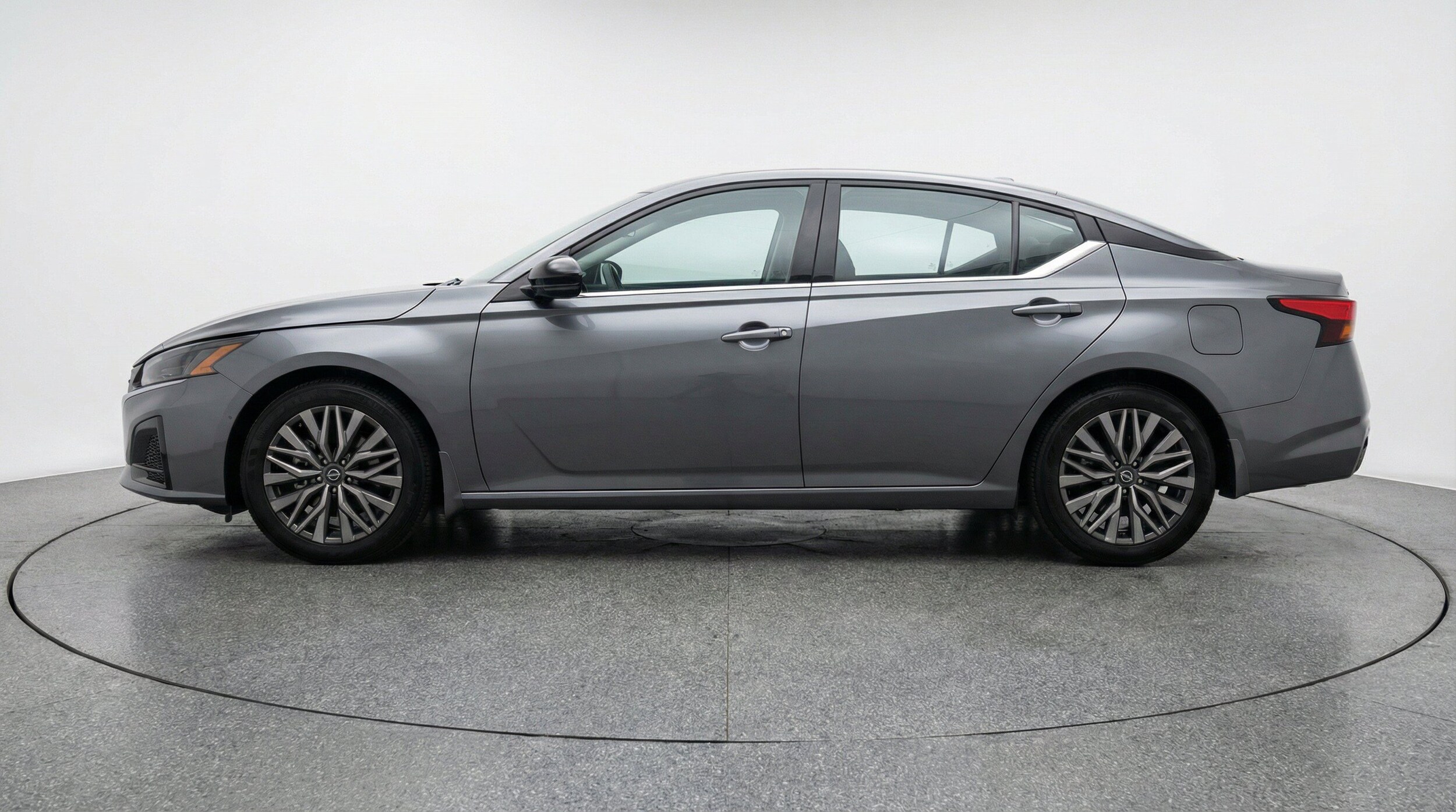 Thumbnail: 2025 Nissan Altima - 5