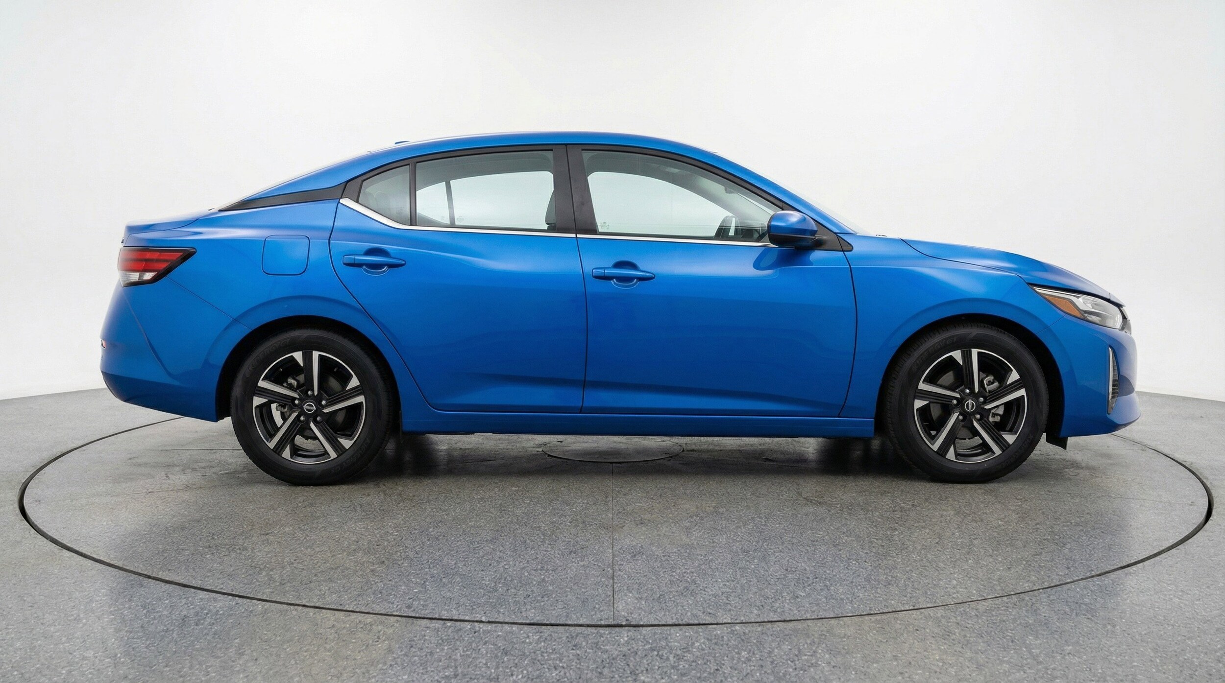 Thumbnail: 2025 Nissan Sentra - 11