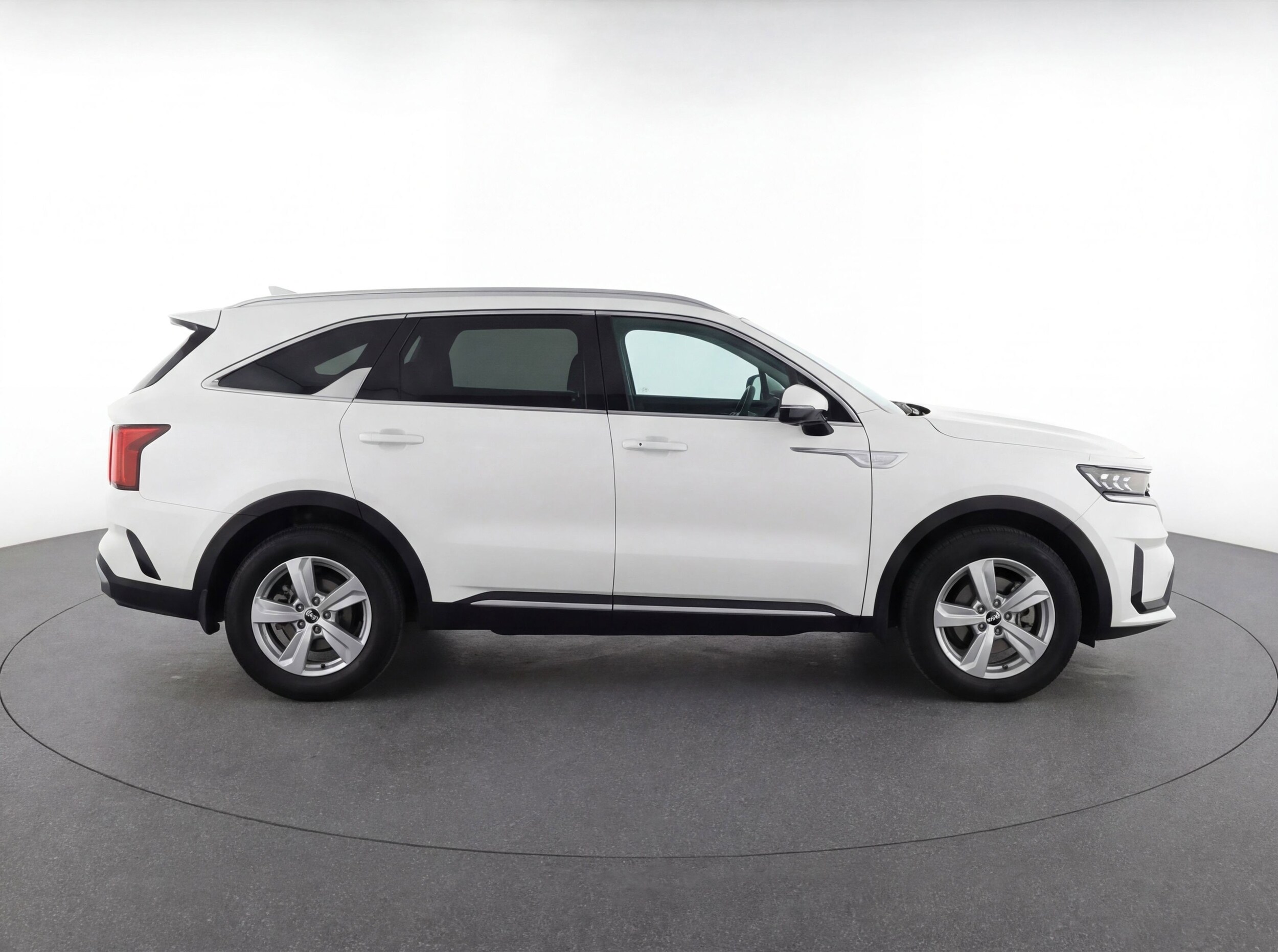 Thumbnail: 2023 Kia Sorento - 11