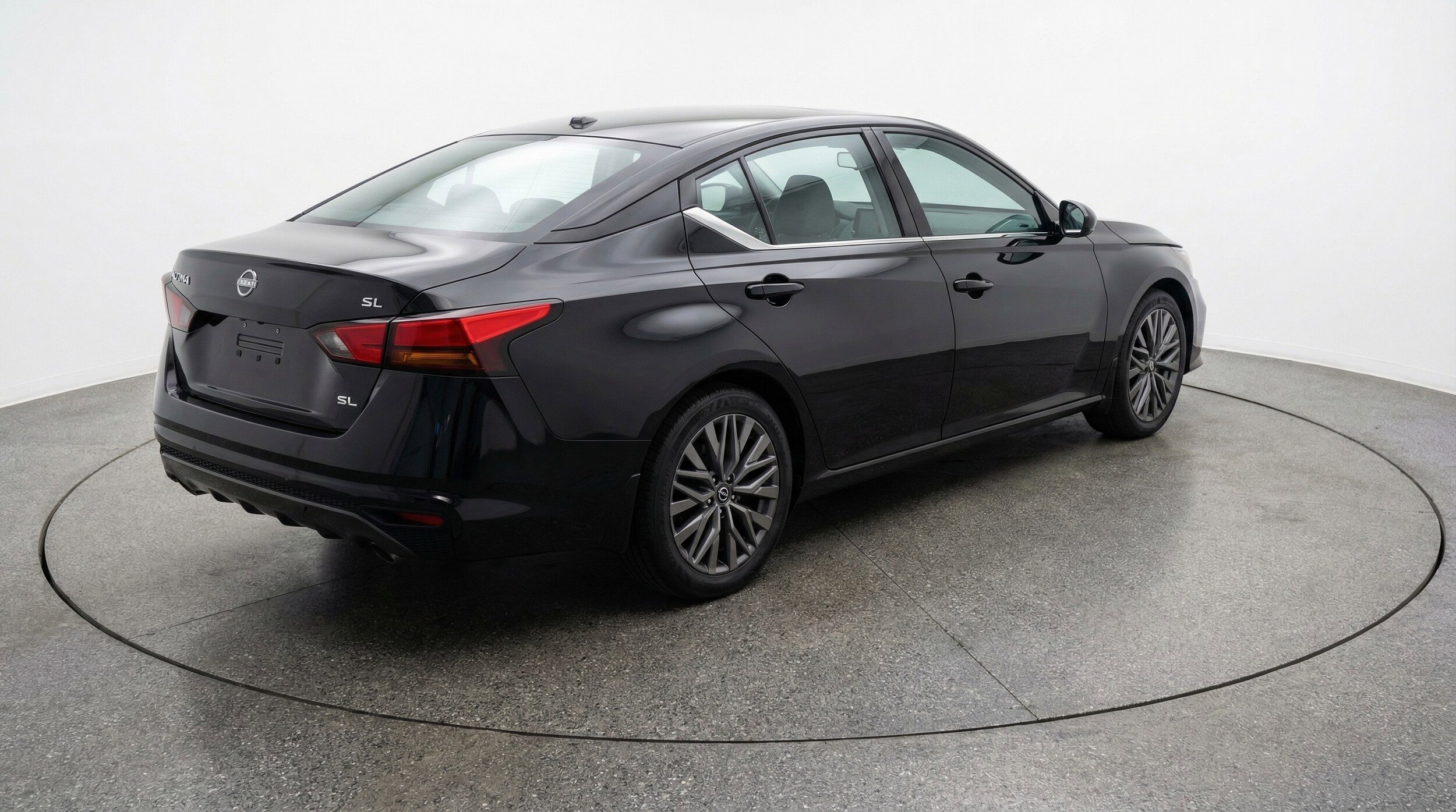 Thumbnail: 2025 Nissan Altima - 9