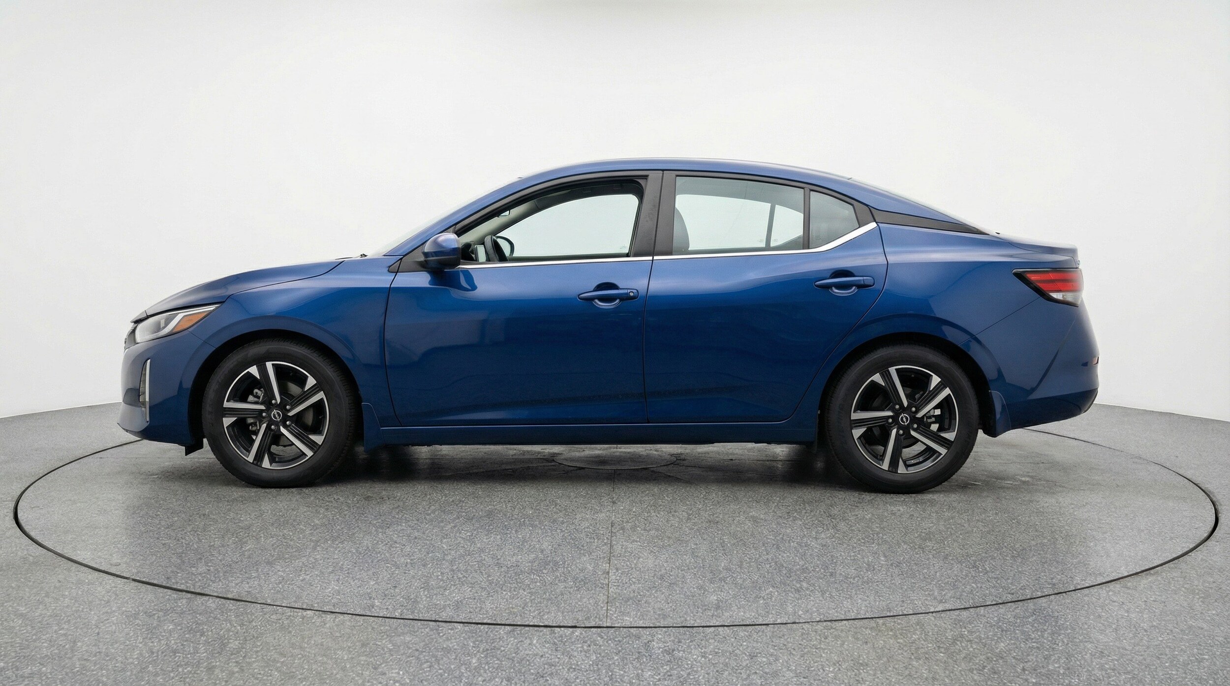 Thumbnail: 2025 Nissan Sentra - 5