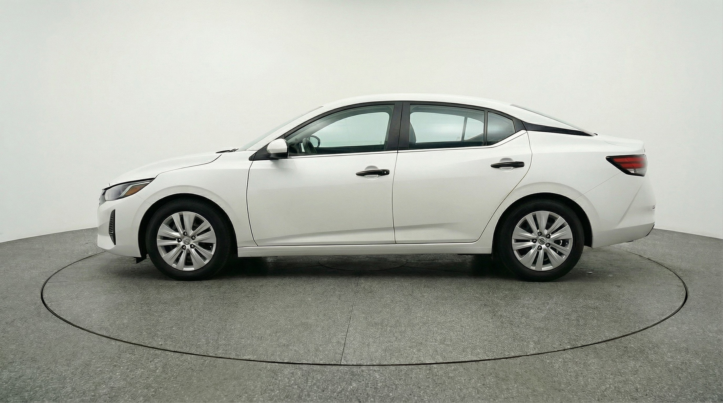 Thumbnail: 2025 Nissan Sentra - 5