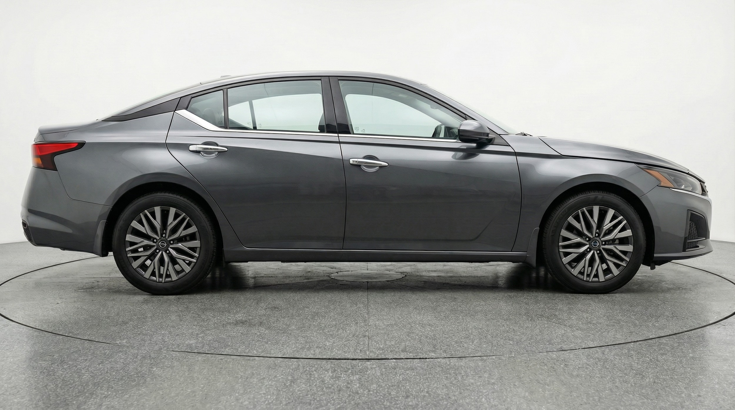 Thumbnail: 2025 Nissan Altima - 8