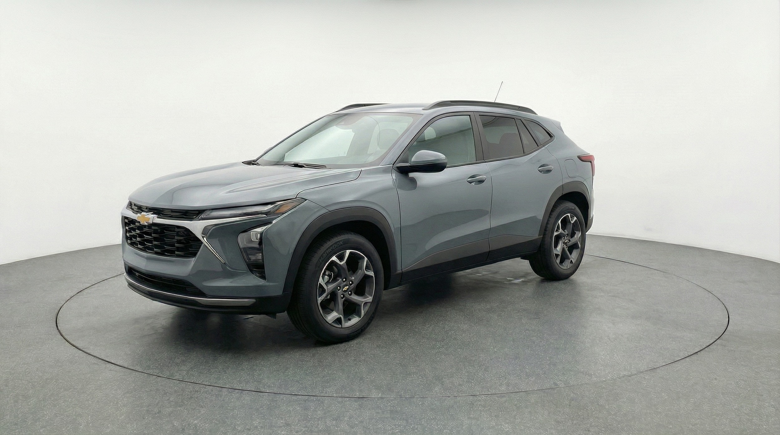 Thumbnail: 2025 Chevrolet Trax - 3