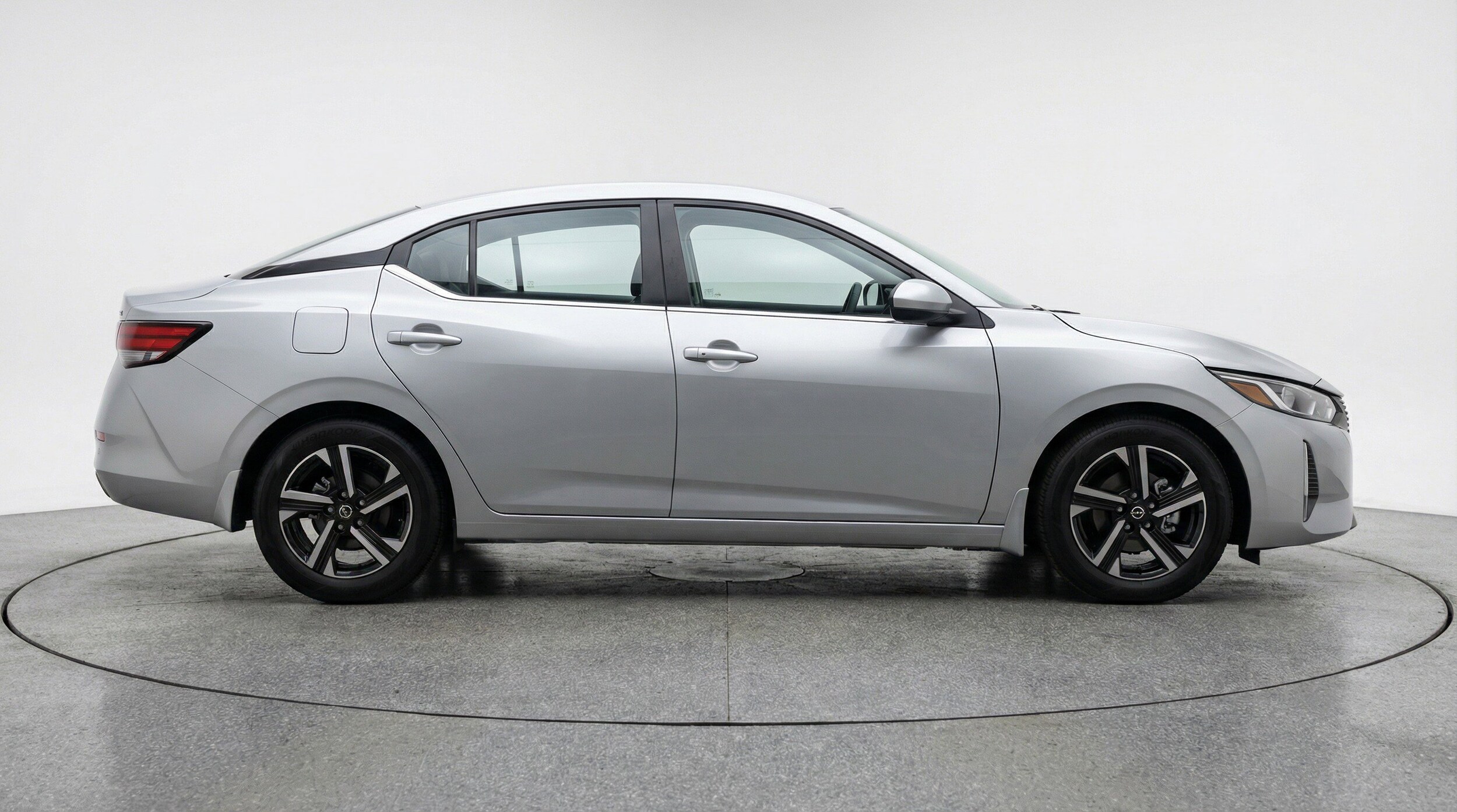 Thumbnail: 2025 Nissan Sentra - 11