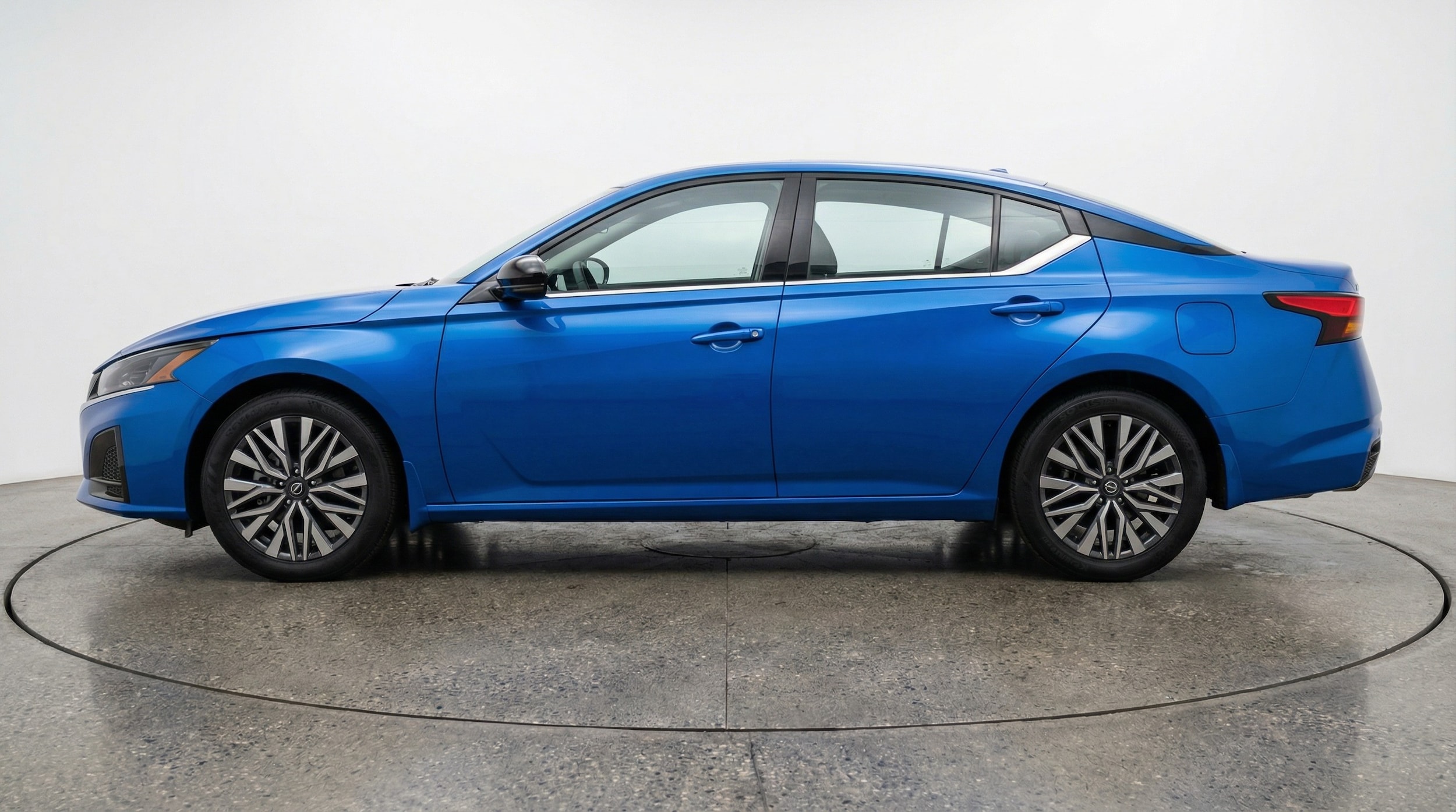 Thumbnail: 2025 Nissan Altima - 4