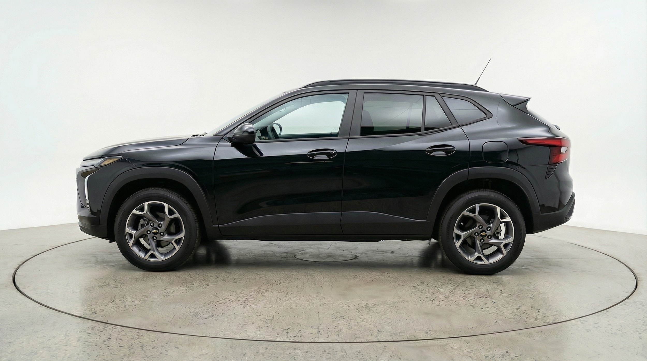 Thumbnail: 2025 Chevrolet Trax - 4