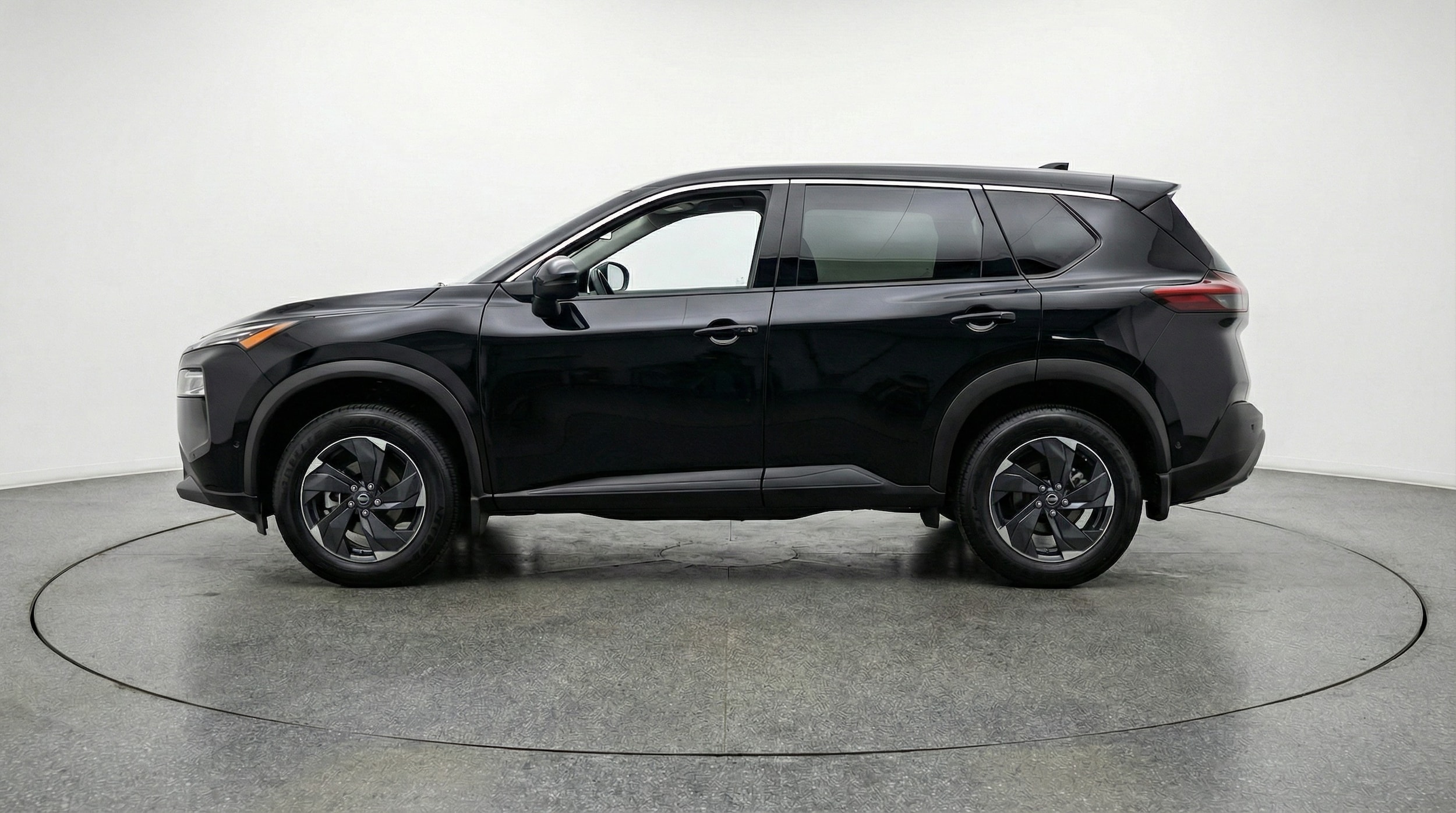 Thumbnail: 2025 Nissan Rogue - 4