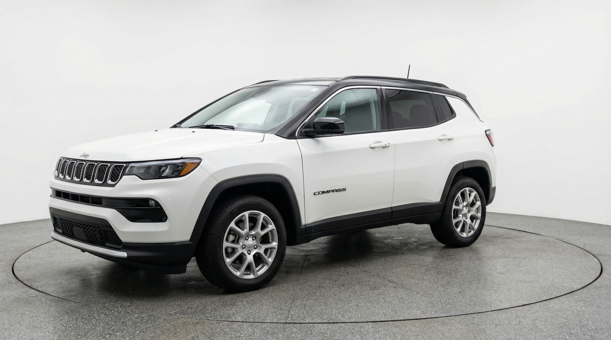 Thumbnail: 2025 Jeep Compass - 3