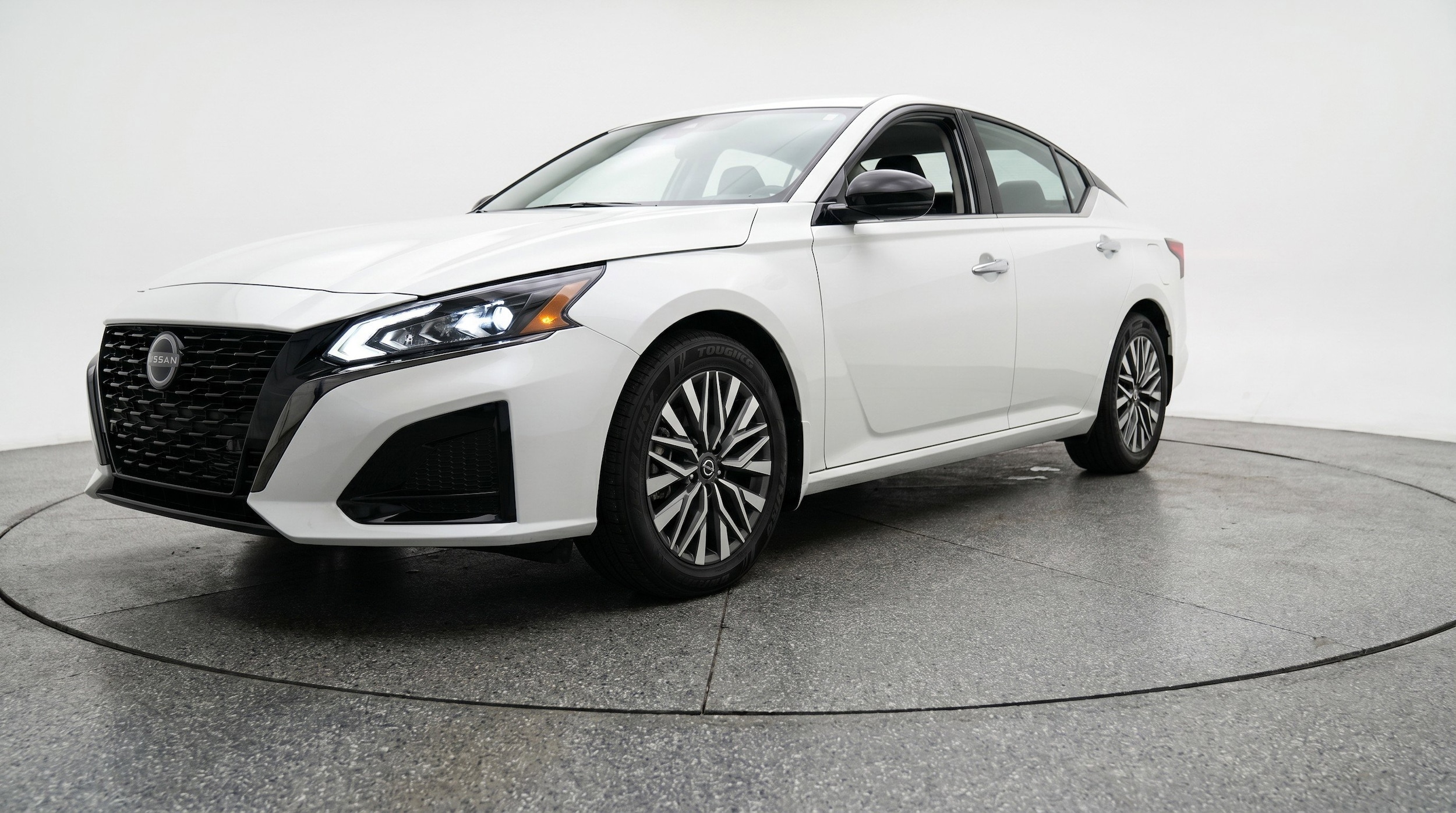 Thumbnail: 2025 Nissan Altima - 3