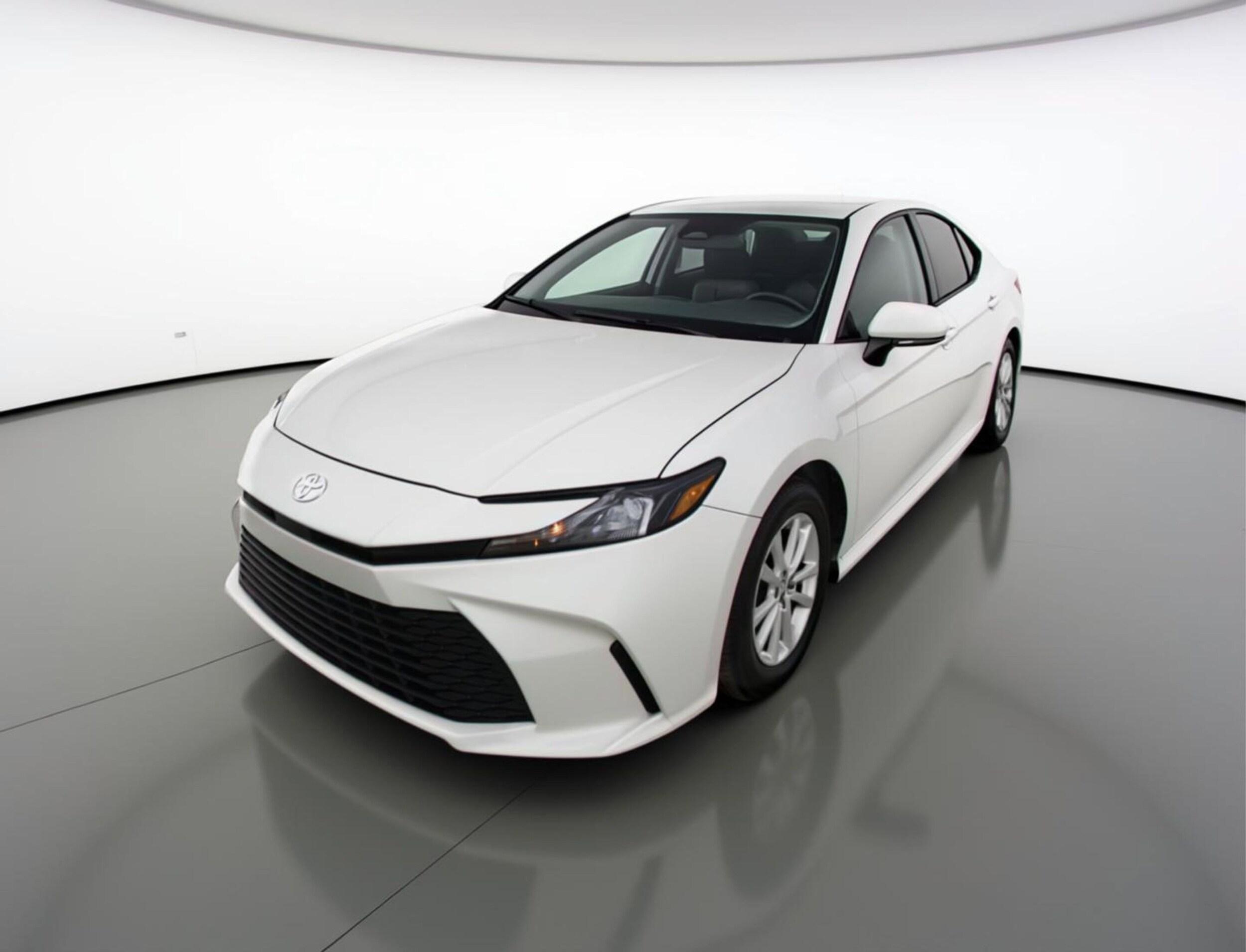 Thumbnail: 2025 Toyota Camry - 3