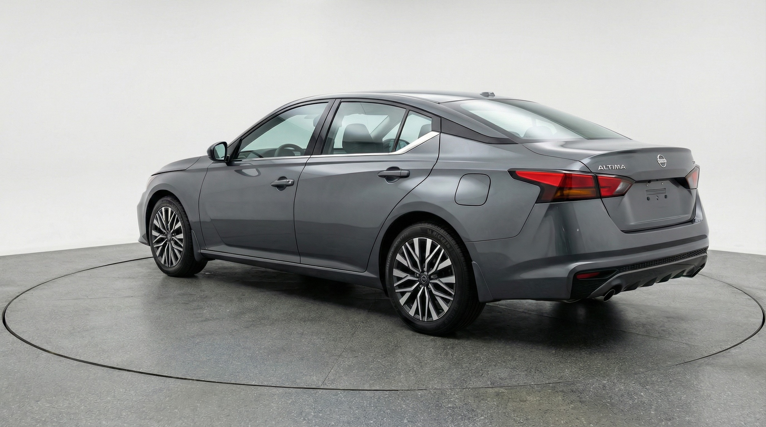 Thumbnail: 2025 Nissan Altima - 5