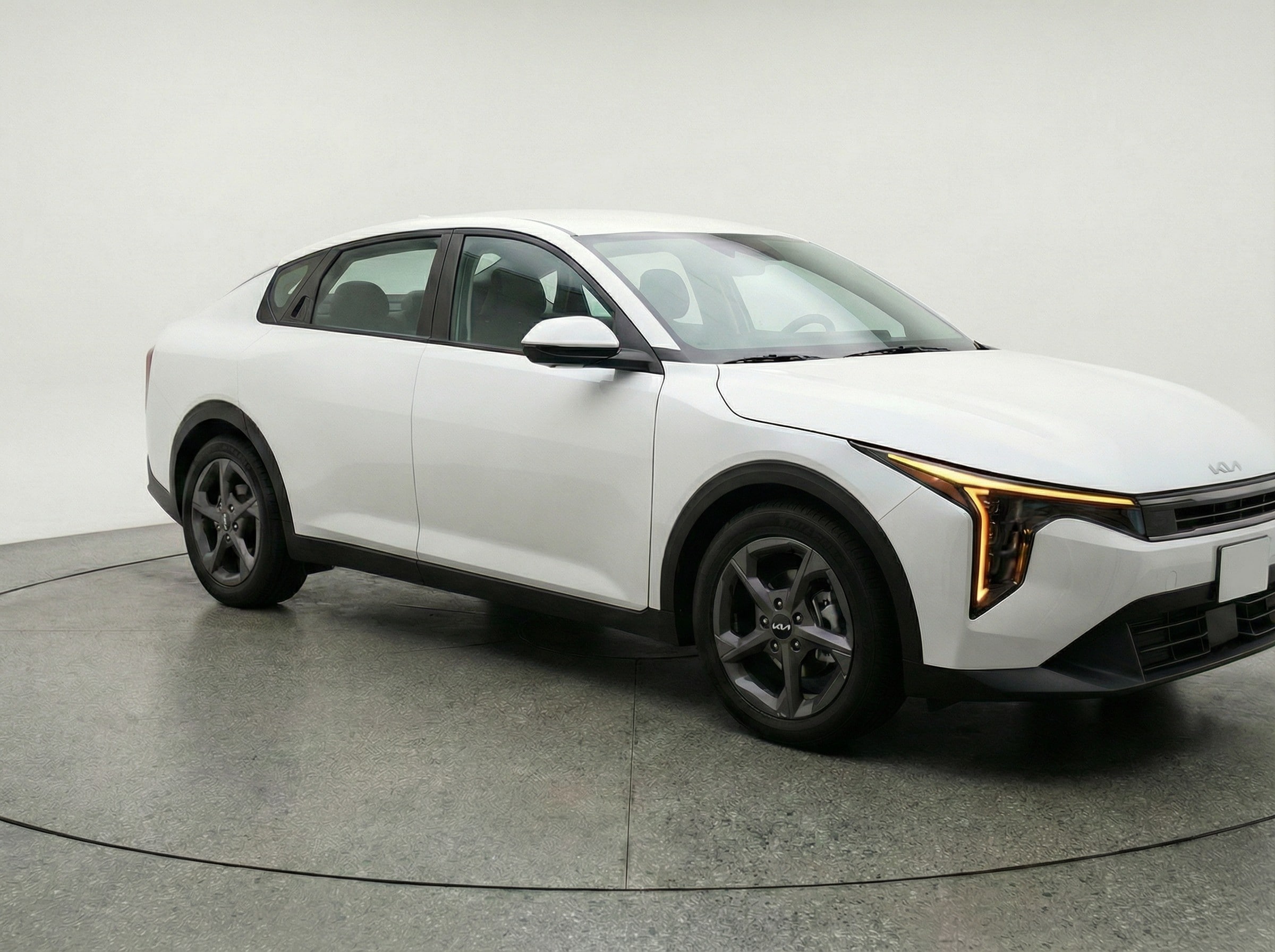 Thumbnail: 2025 Kia K4 - 1