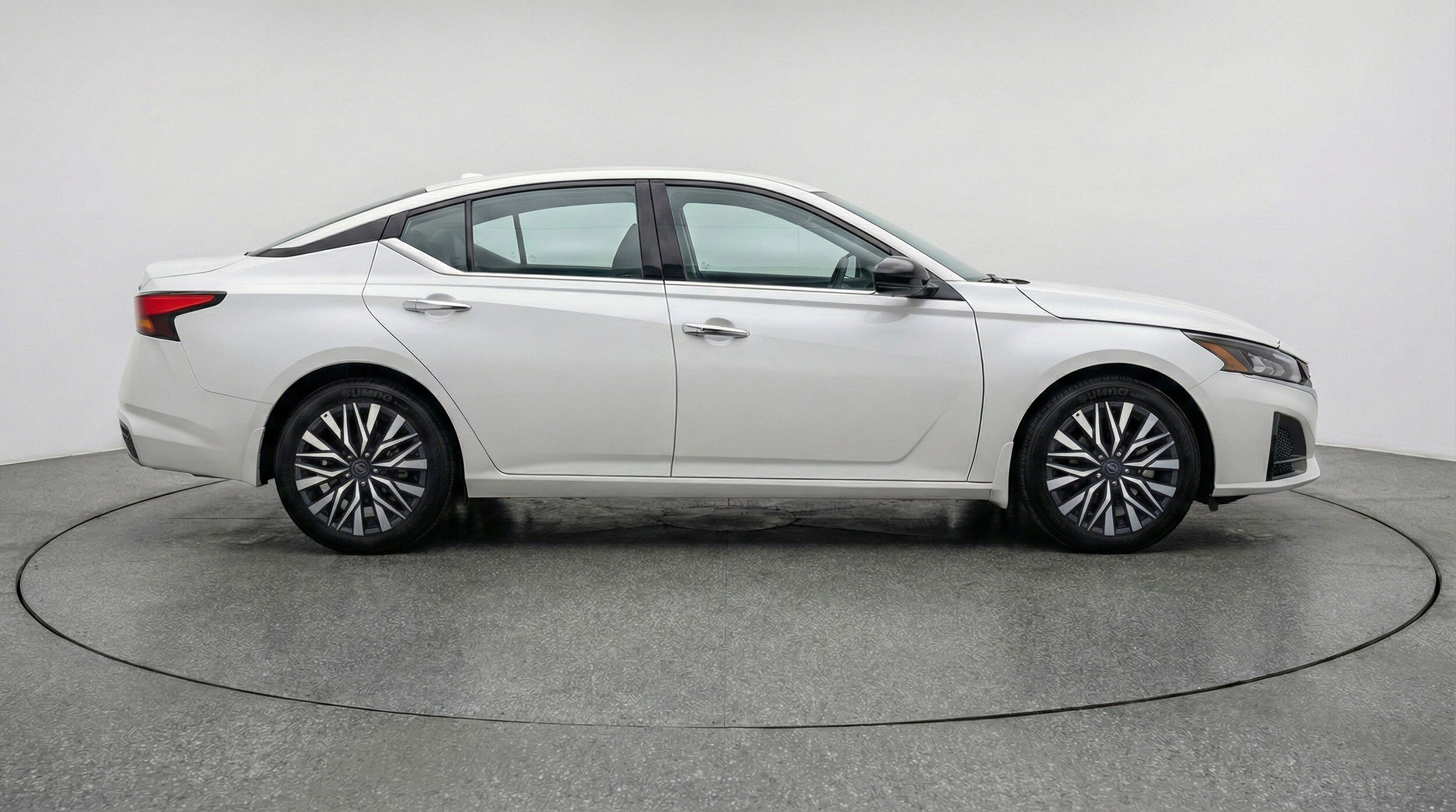 Thumbnail: 2025 Nissan Altima - 11