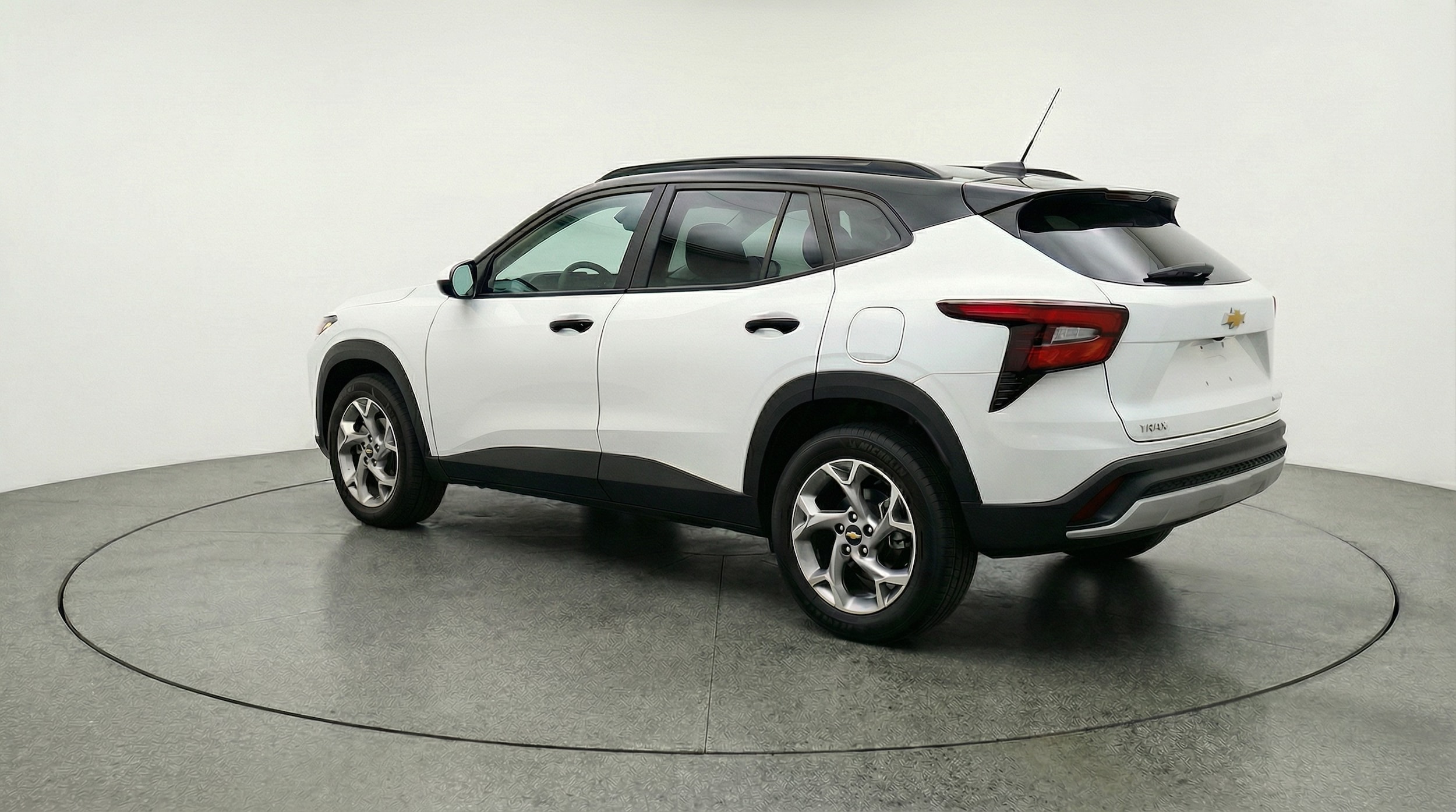 Thumbnail: 2025 Chevrolet Trax - 5