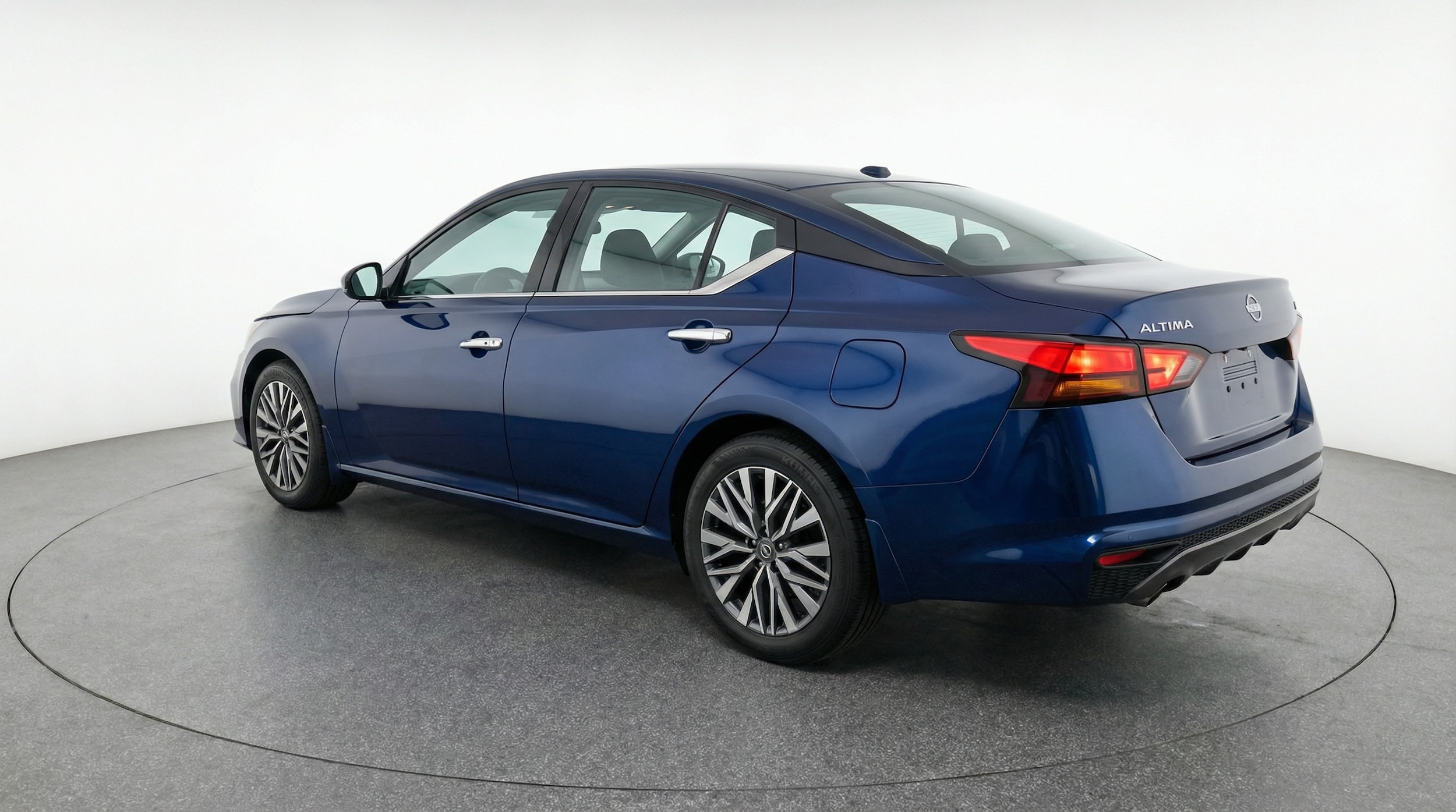 Thumbnail: 2025 Nissan Altima - 5