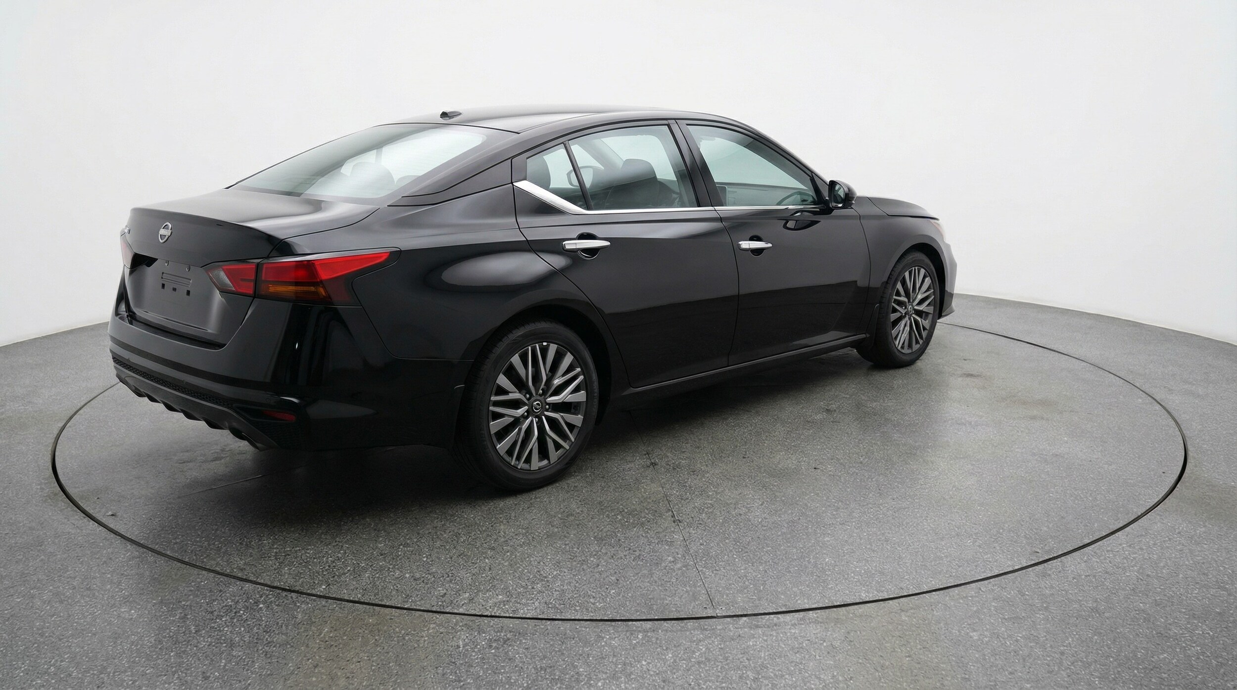 Thumbnail: 2025 Nissan Altima - 7