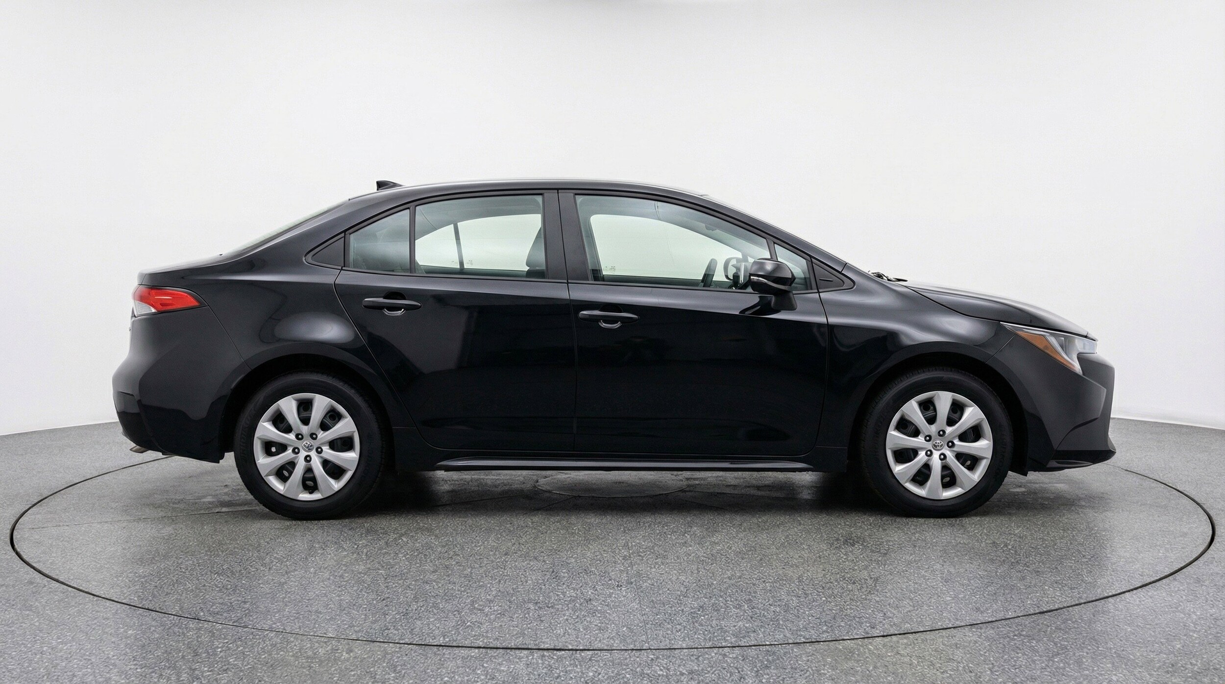 Thumbnail: 2025 Toyota Corolla - 11