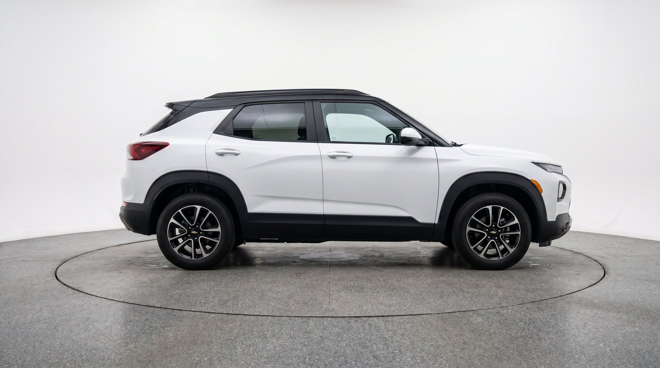 Thumbnail: 2025 Chevrolet TrailBlazer - 11