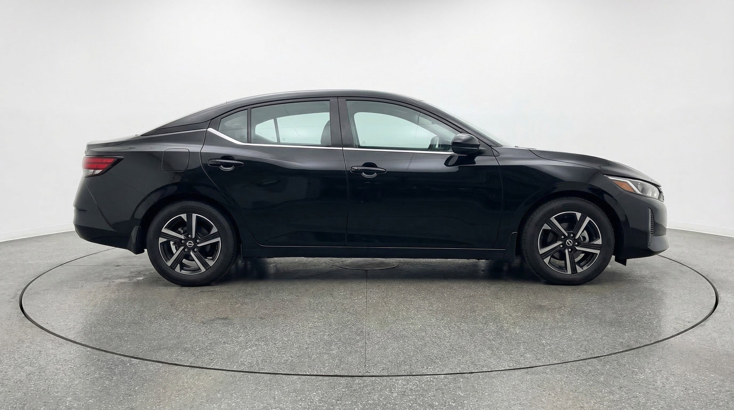 Thumbnail: 2025 Nissan Sentra - 11